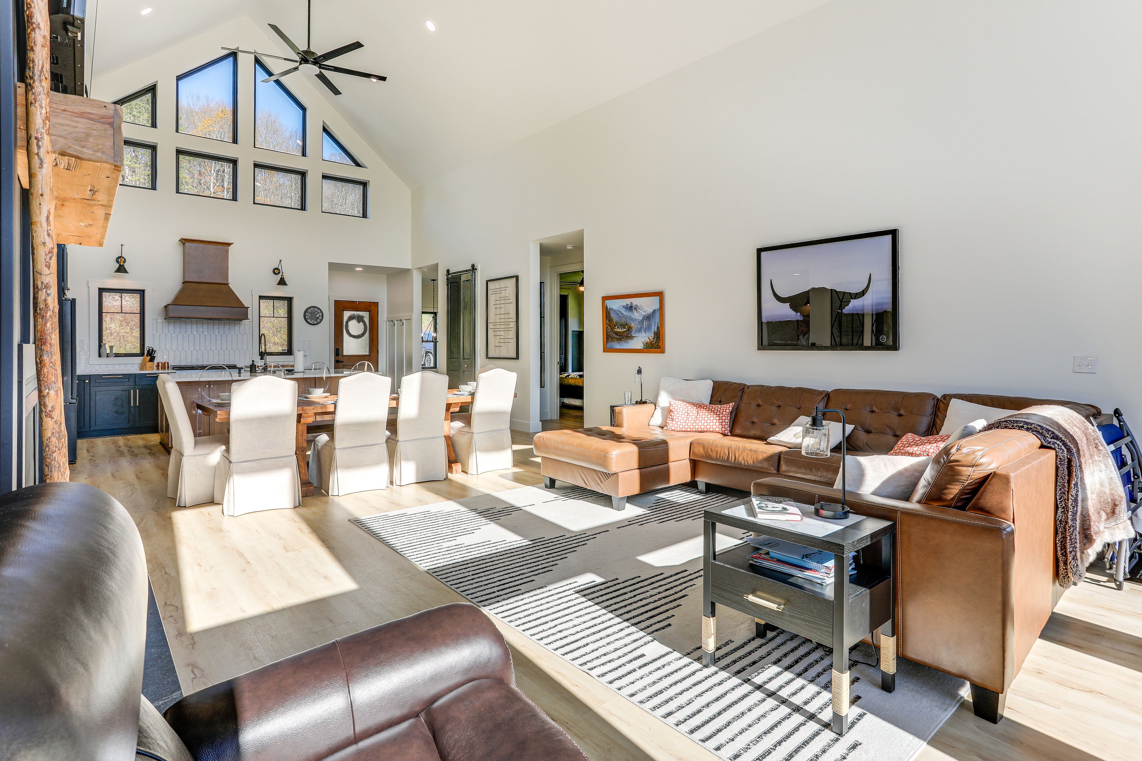 Dining Area | Main Level