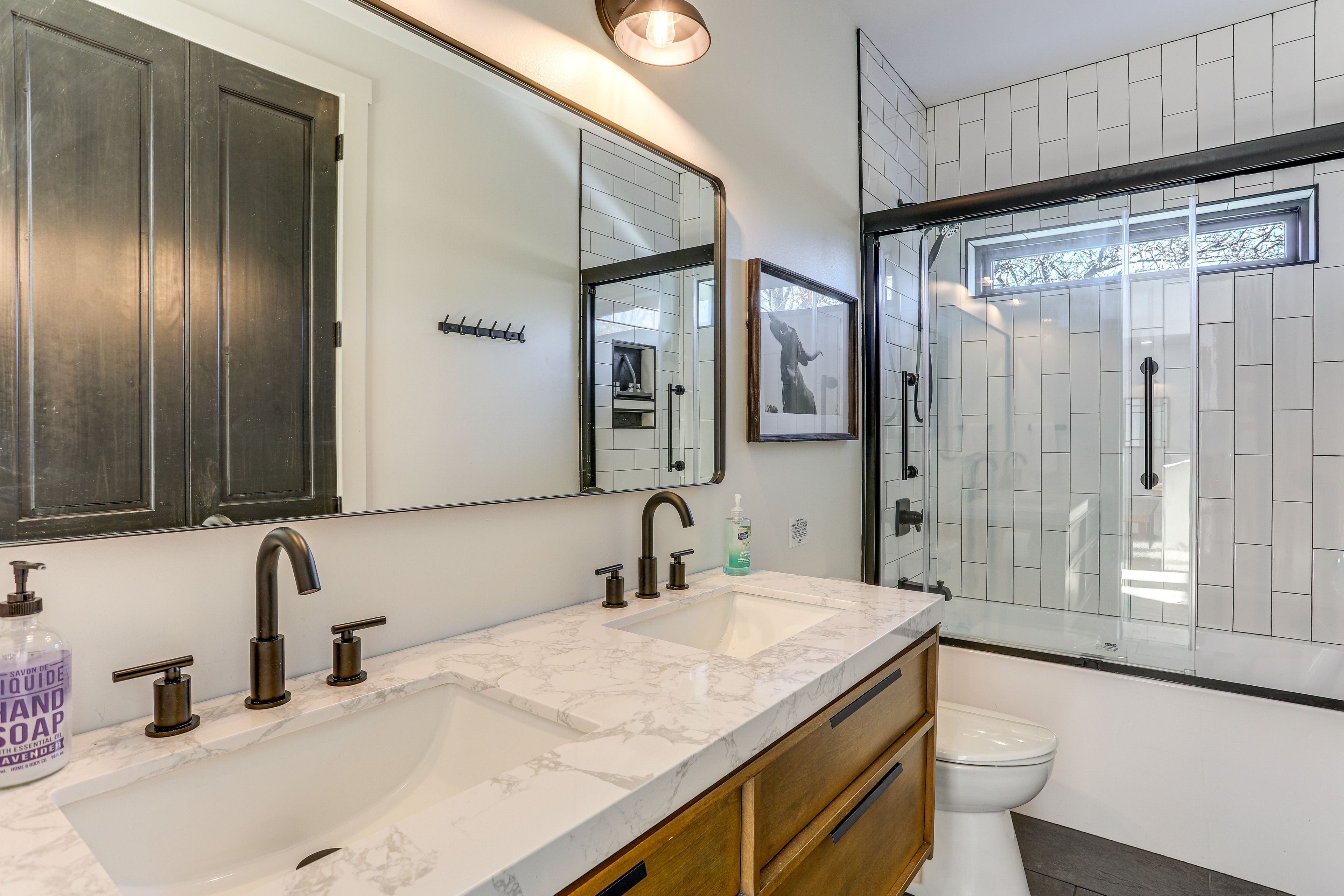 Bathroom | Main Level