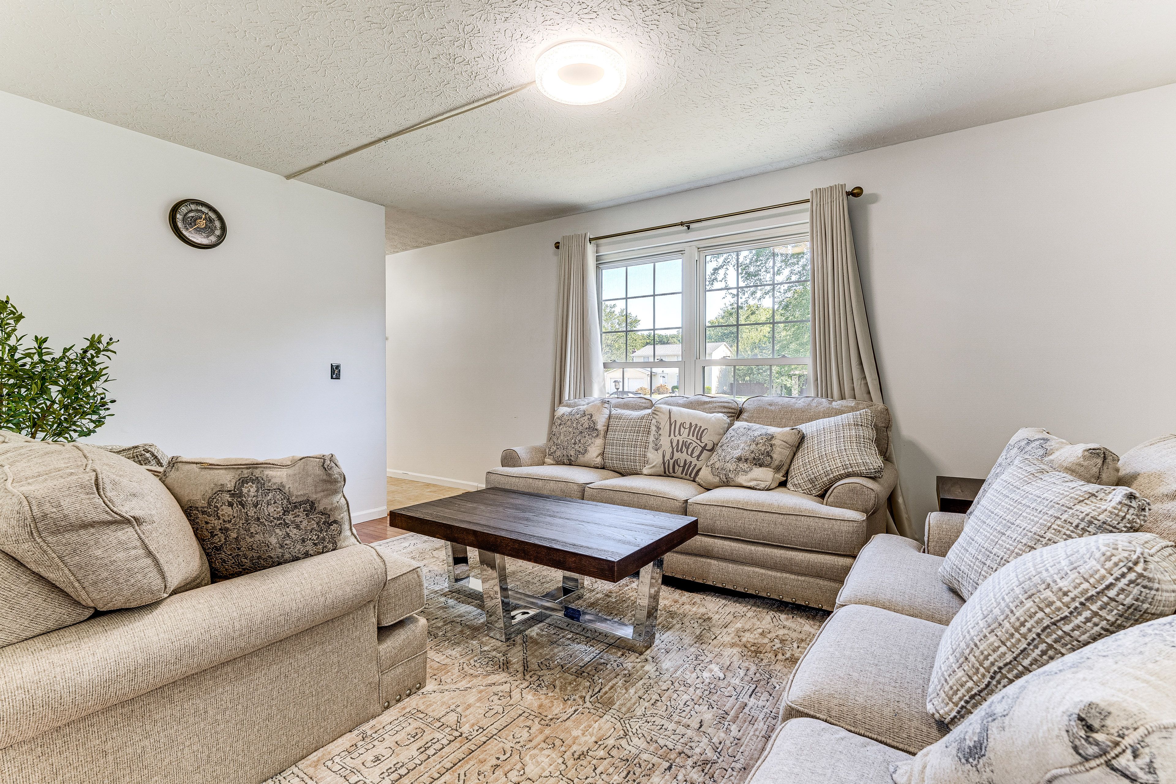 Sitting Room | 1st Floor