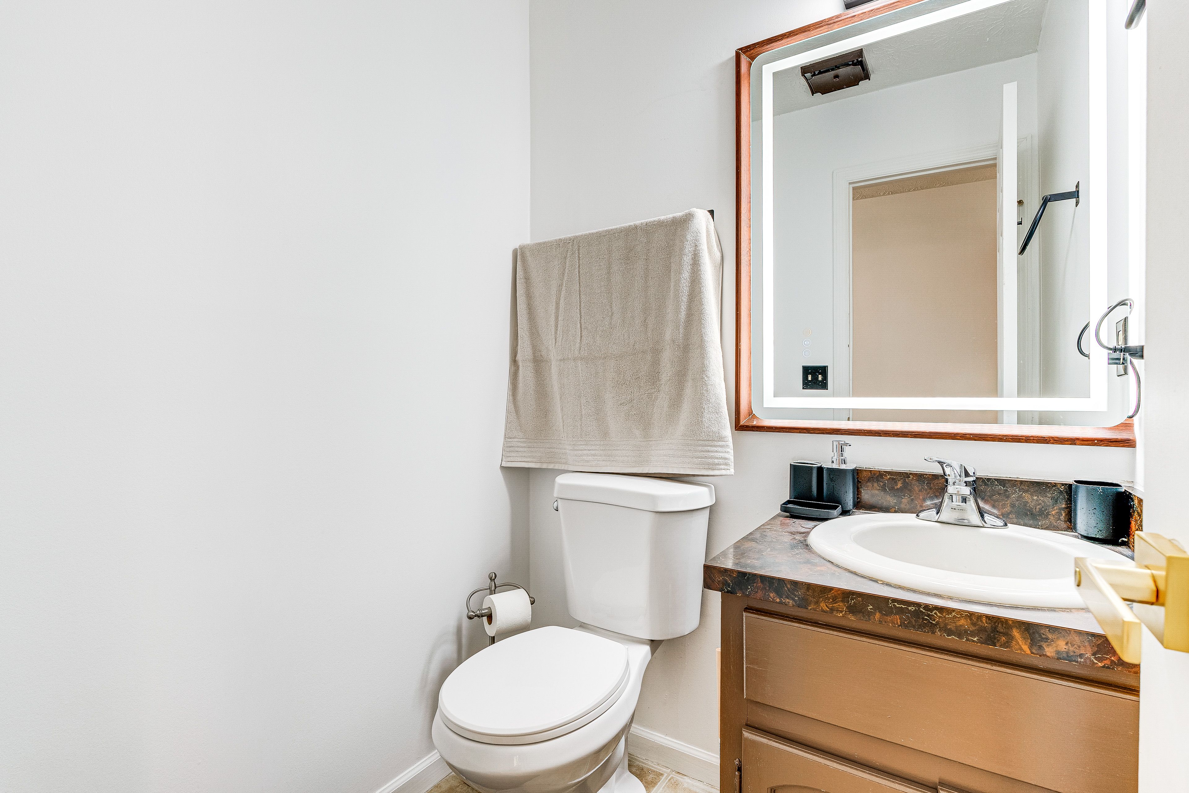 Half Bathroom | 1st Floor