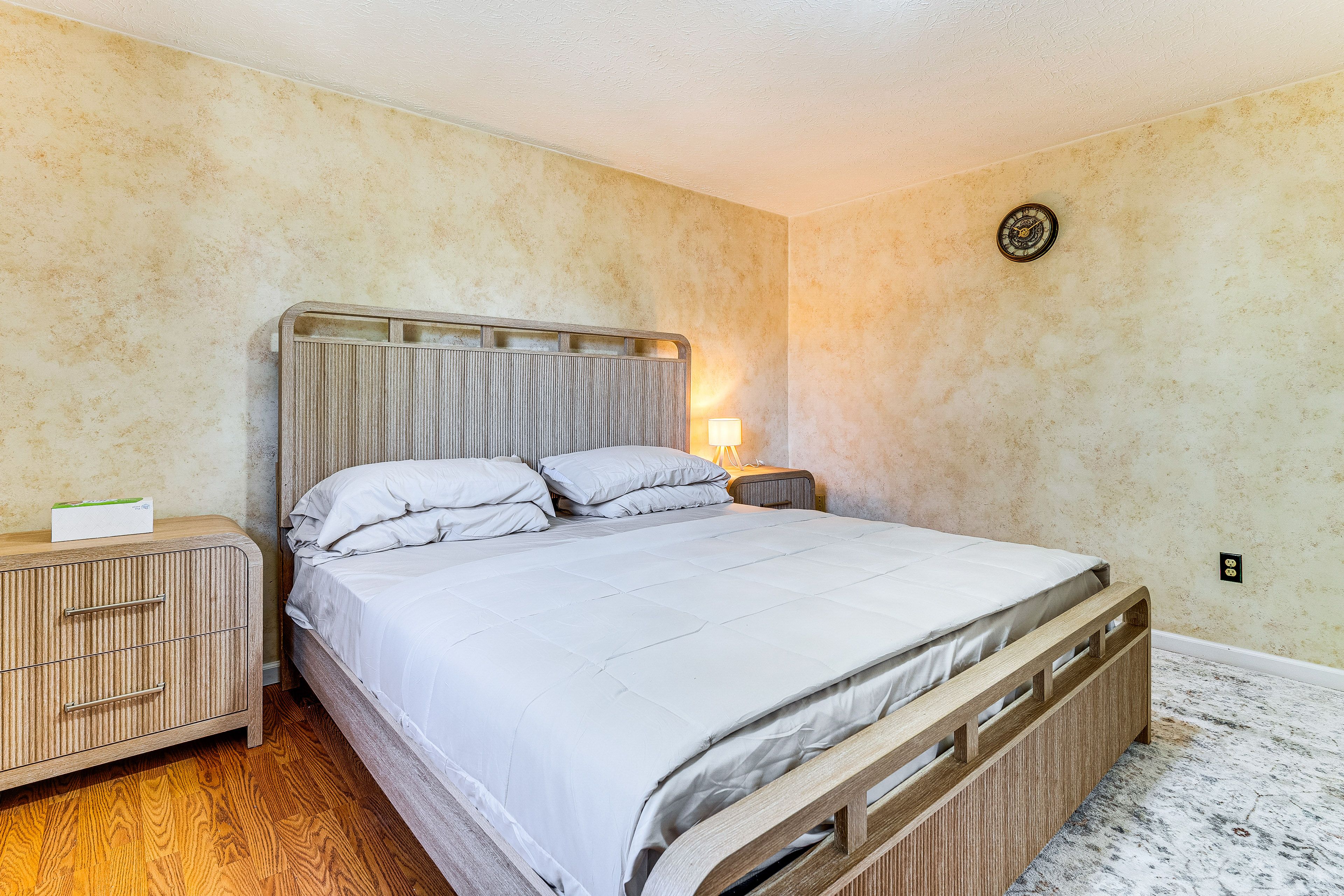 Bedroom 1 | King Bed | 2nd Floor