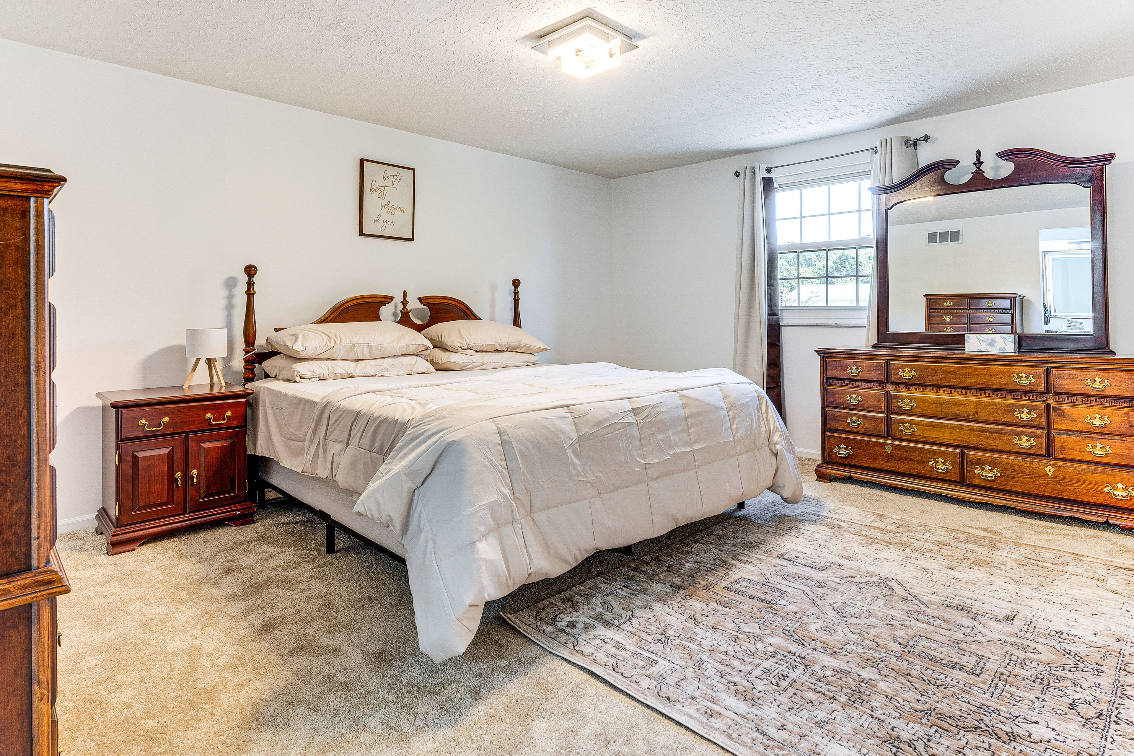 Bedroom 2 | King Bed | 2nd Floor