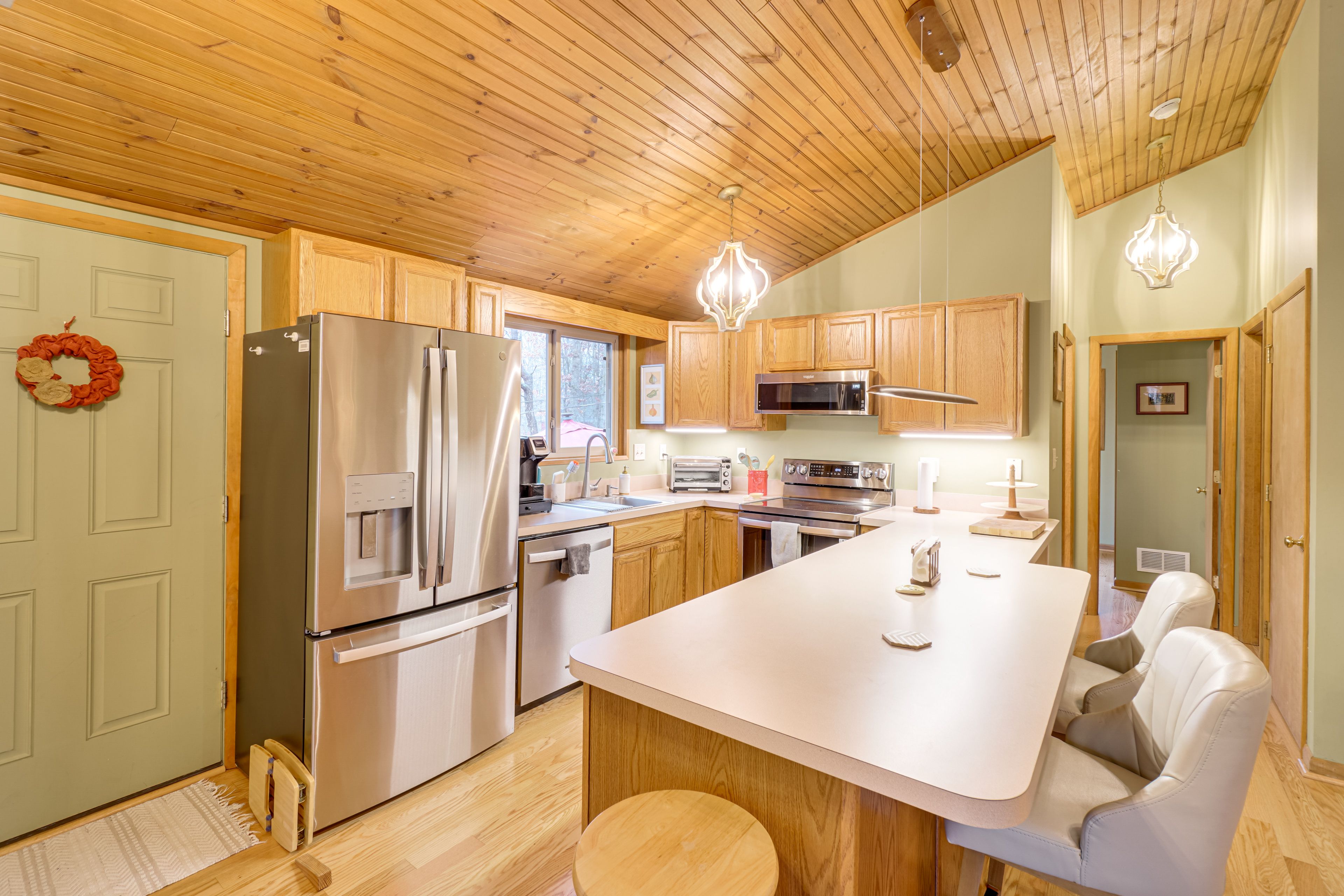 Kitchen | Cooking Basics | Dishware/Flatware