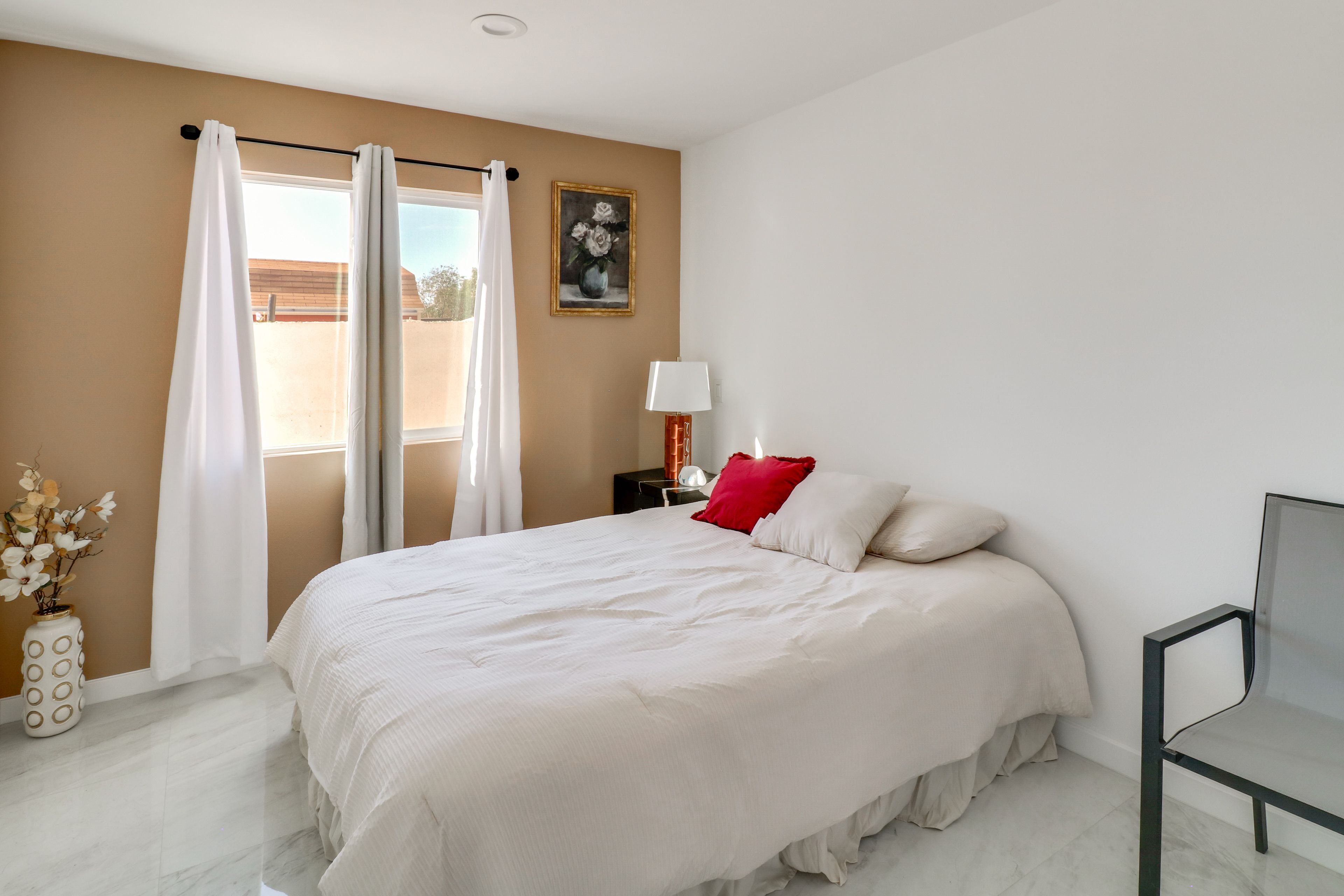 Bedroom 2 | Queen Bed