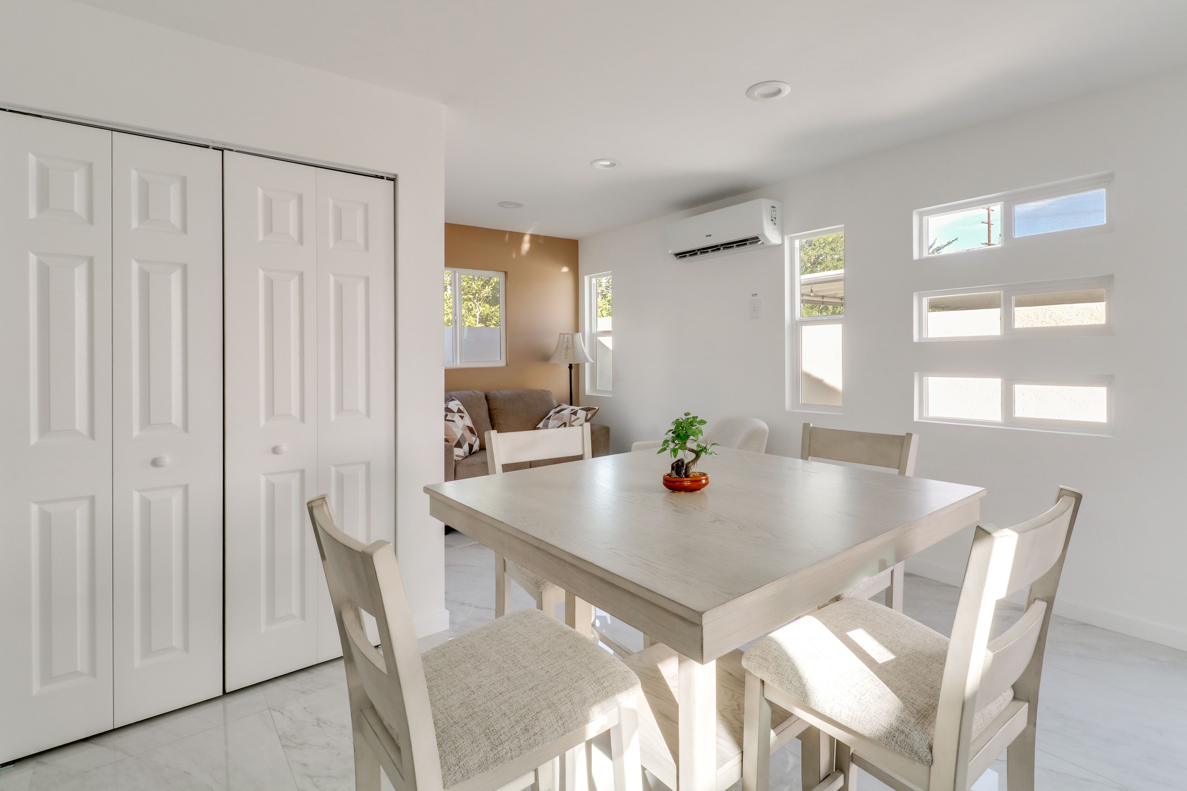 Living & Dining Area | Dishware/Flatware