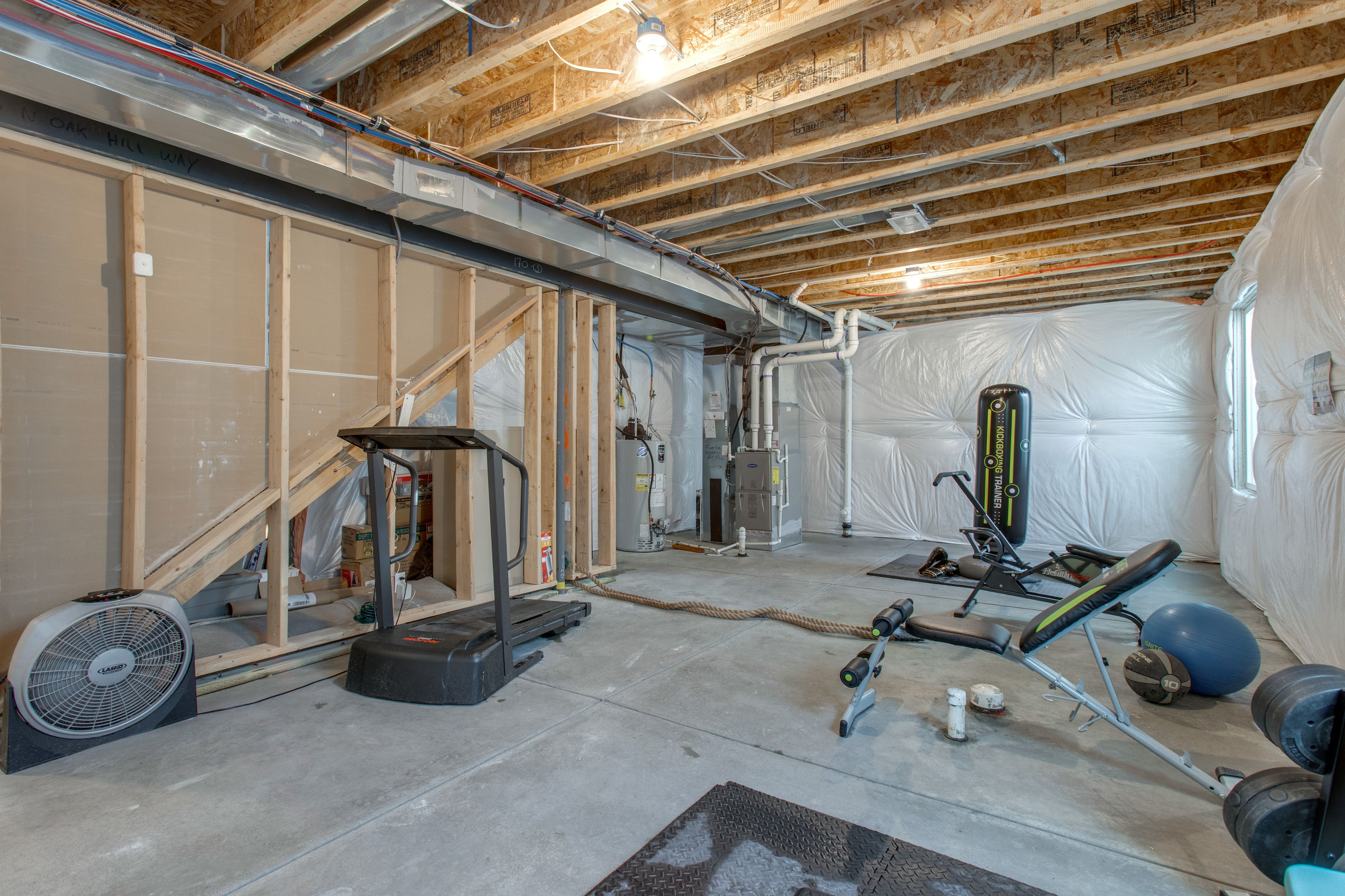 Home Gym | Treadmill | Adjustable Dumbbells | Battle Rope | Heavy Bag