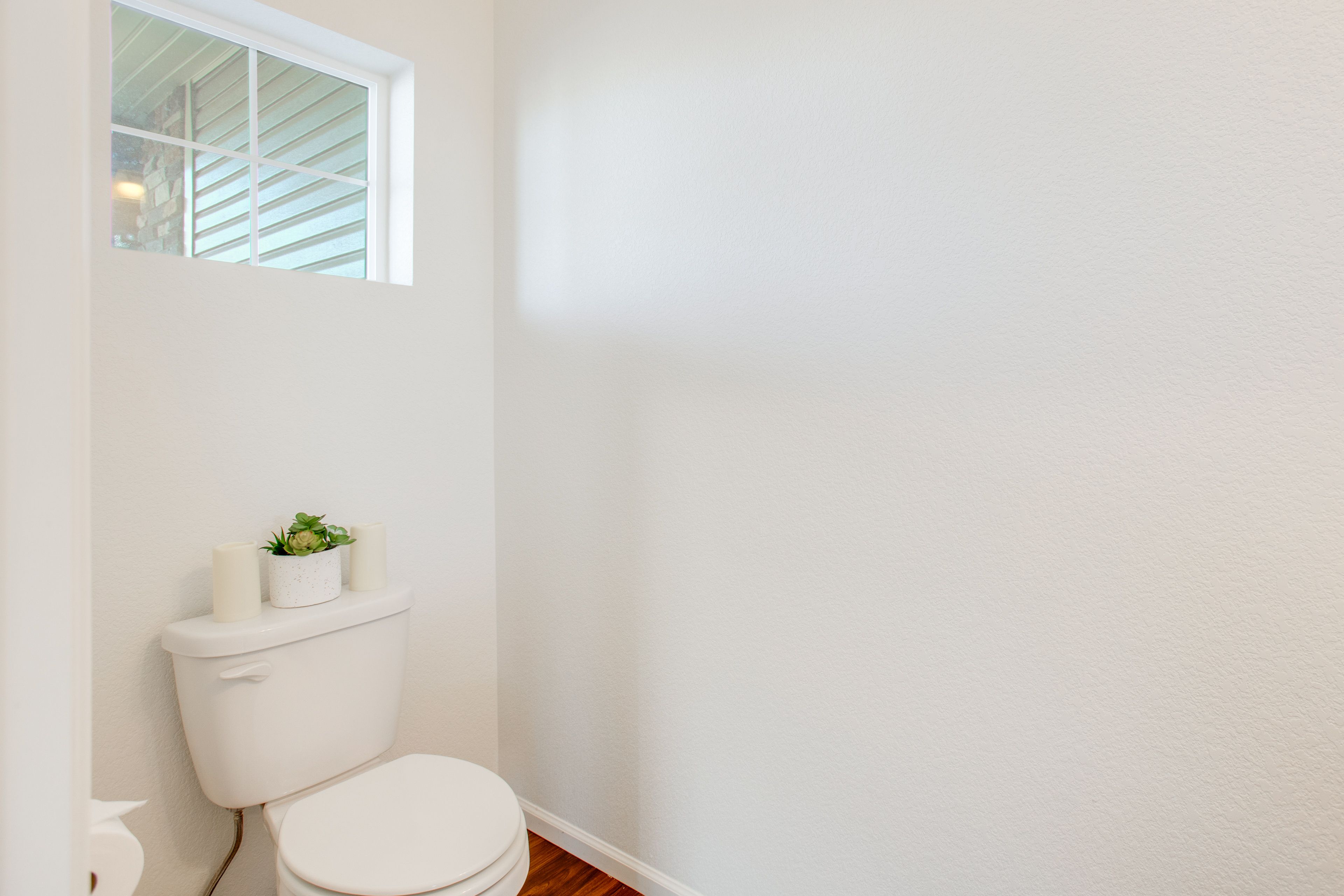 Half Bathroom | 1st Floor