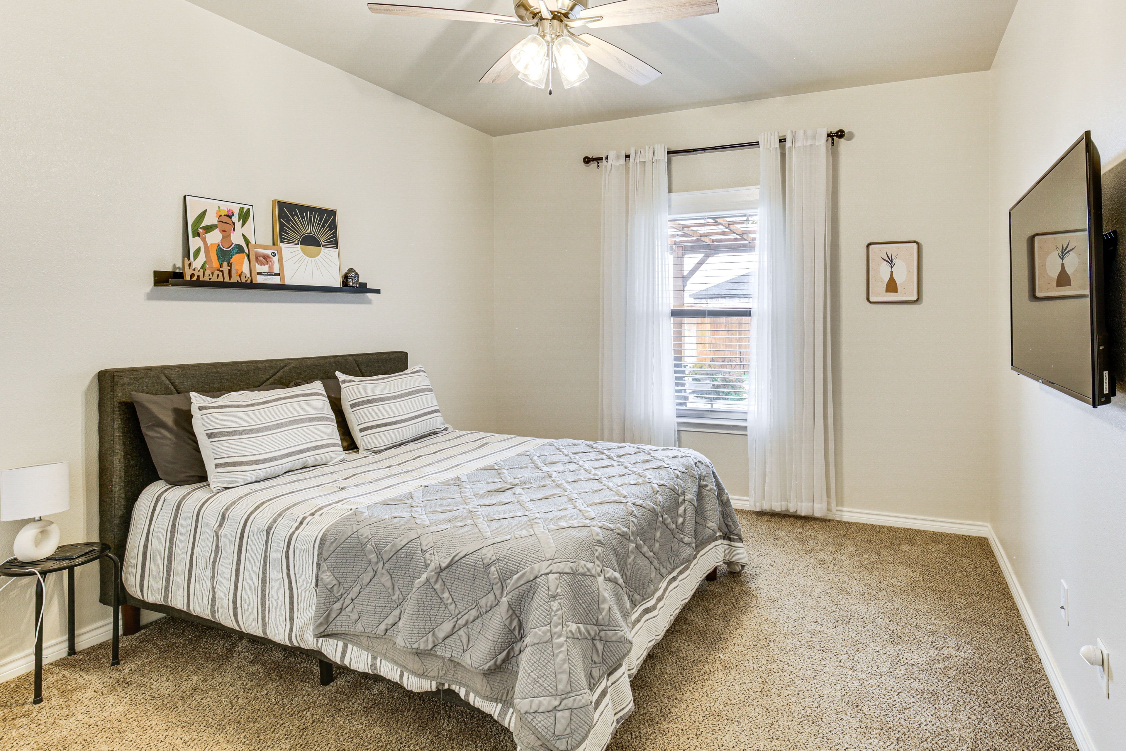 Bedroom 3 | Queen Bed