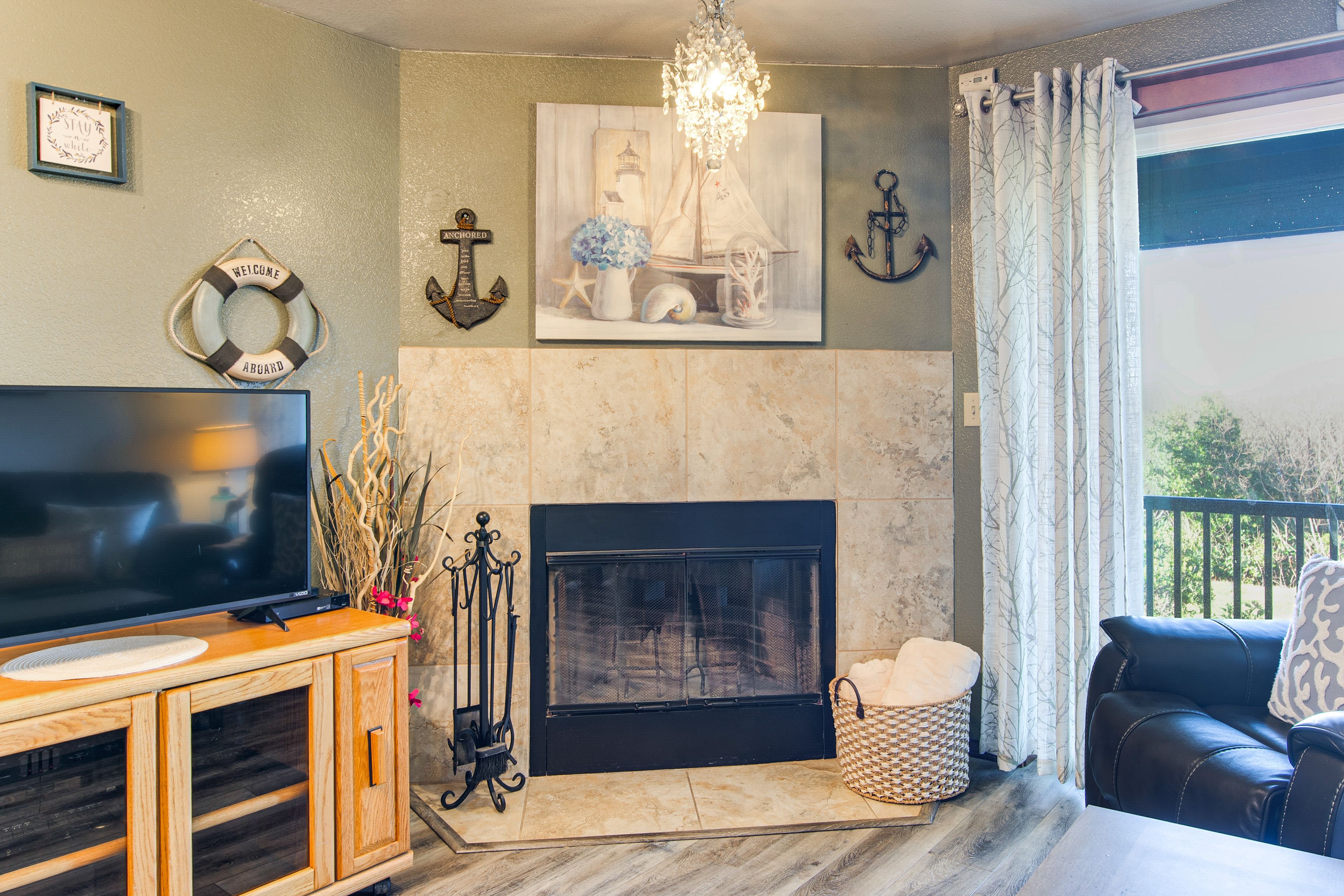 Living Room | Queen Sleeper Sofa