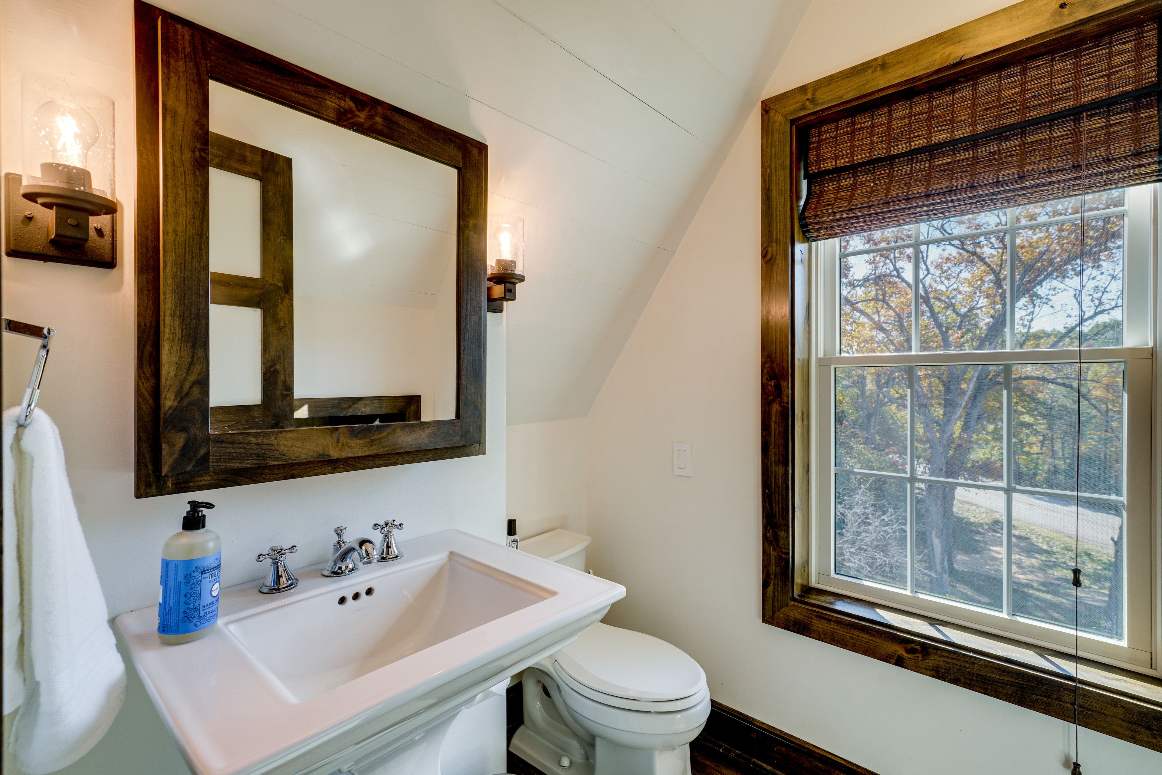 En-Suite Half Bathroom | 2nd Floor