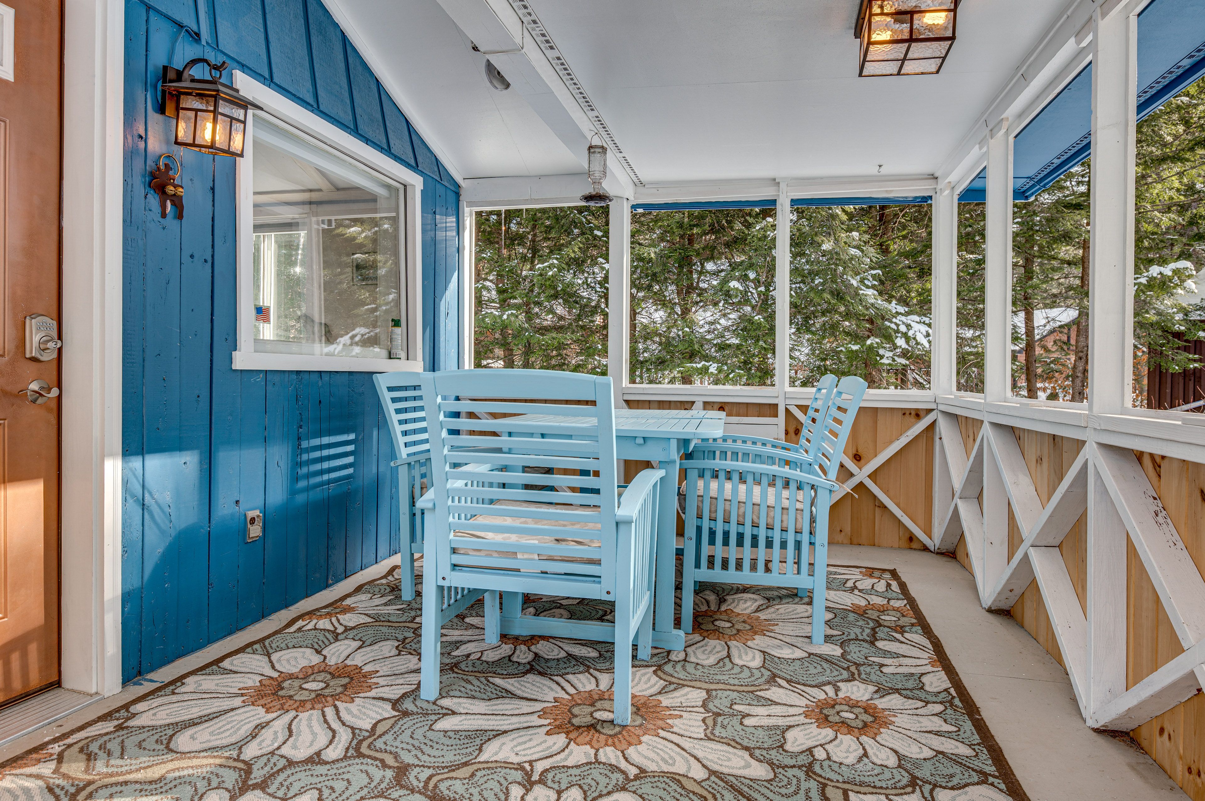 Cabin Exterior | Screened Porch w/ Dining Area