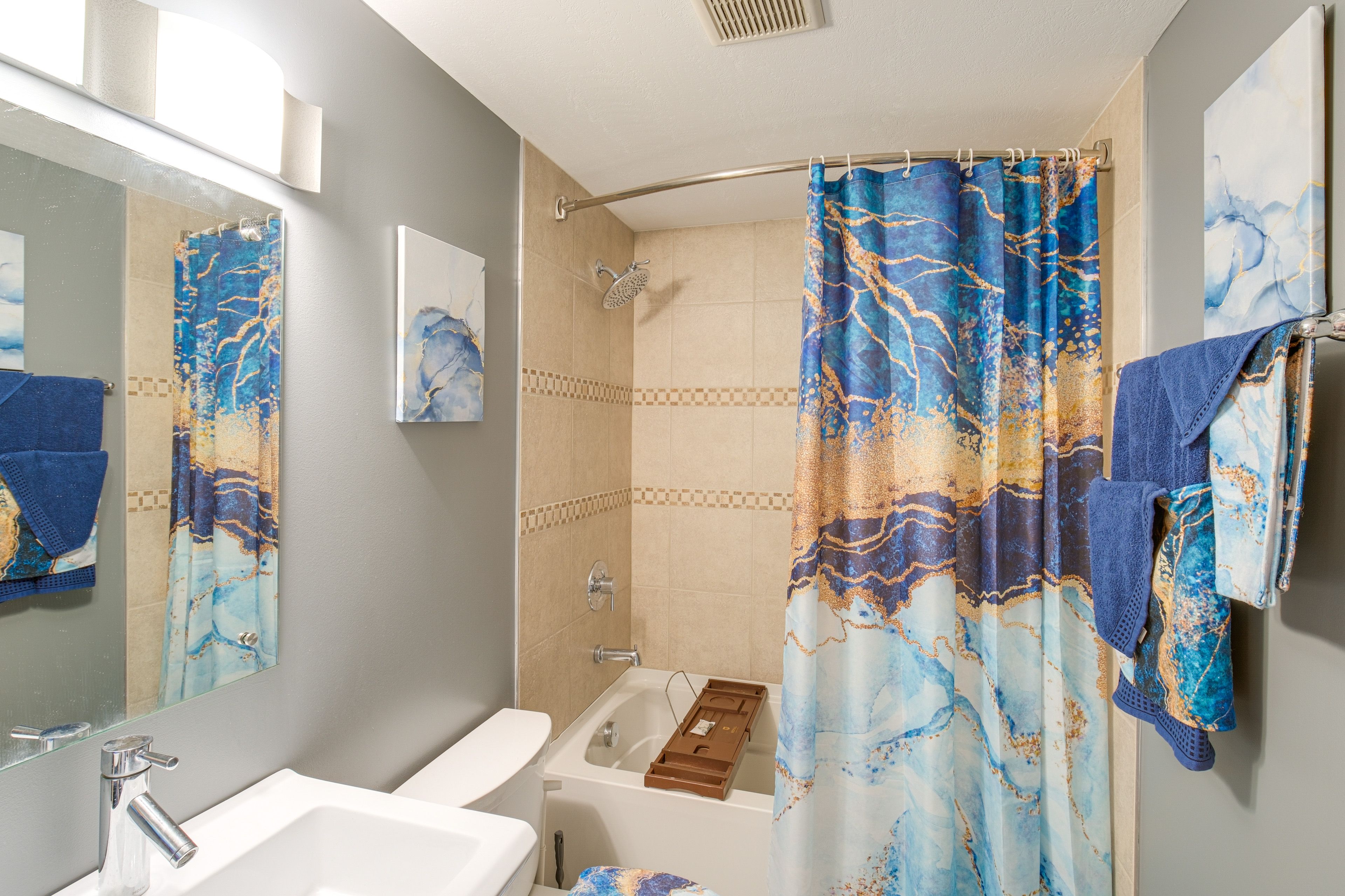 Full Bathroom | Loft