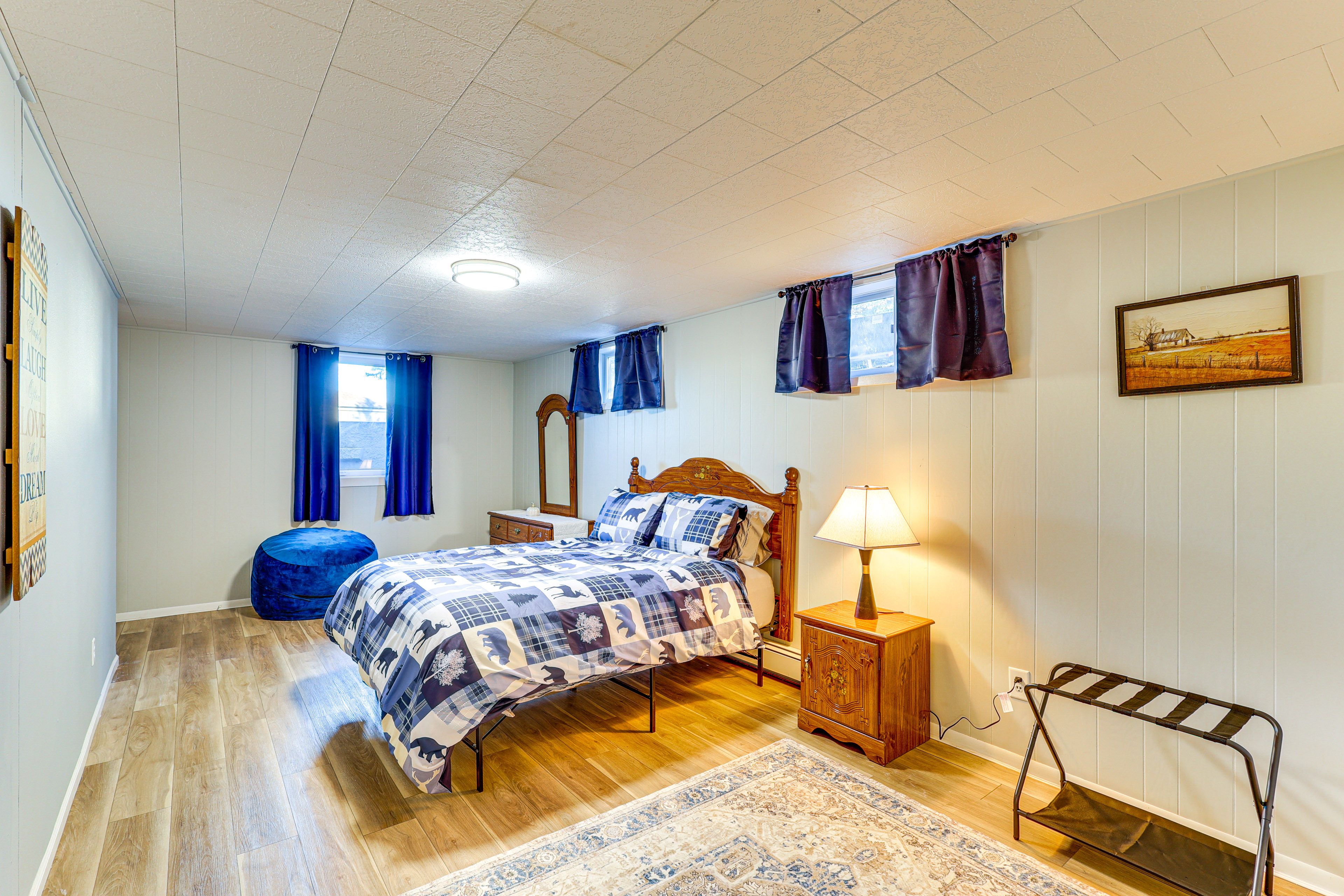 Bedroom 1 | Queen Bed | Linens Provided