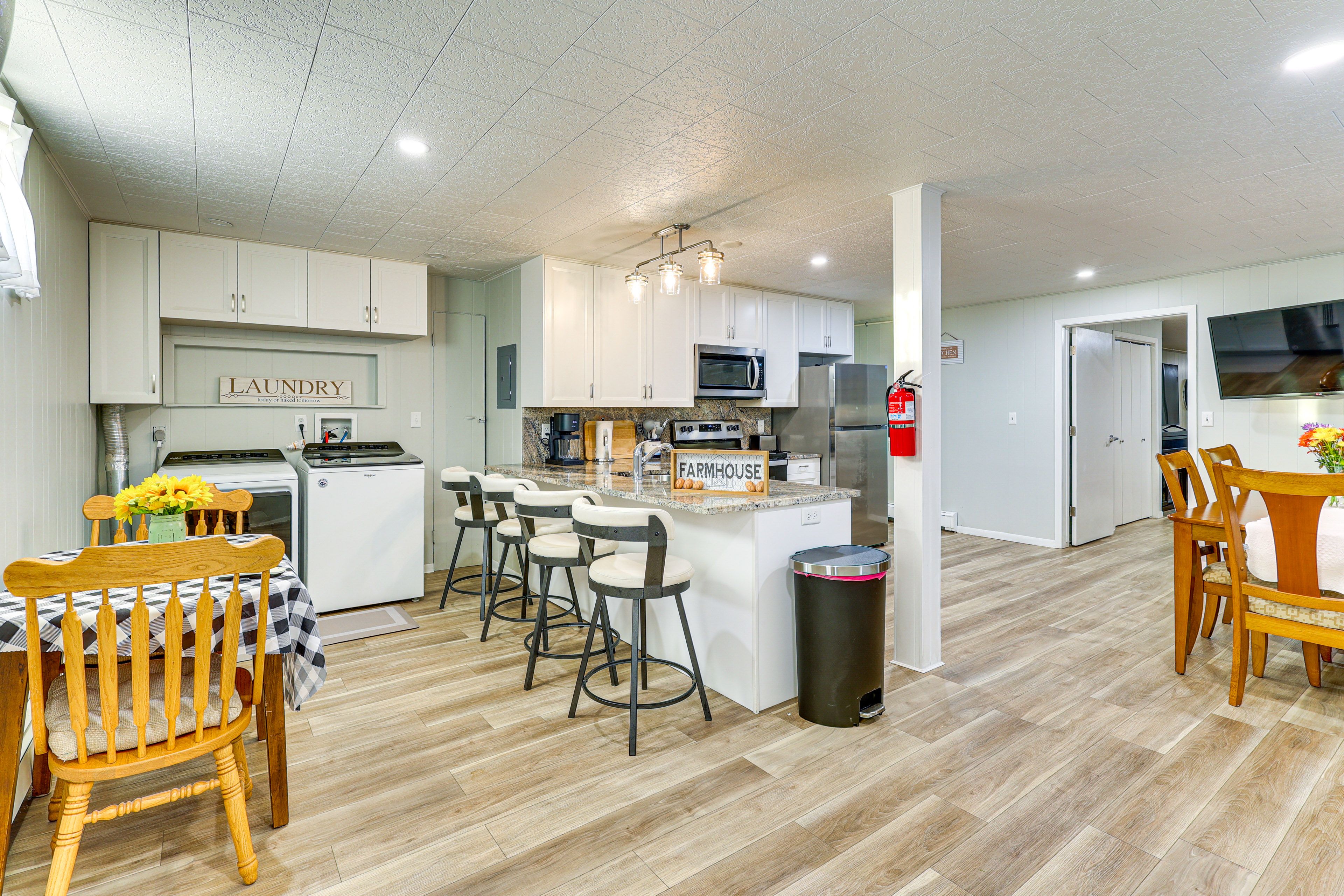 Kitchen | Dishwasher