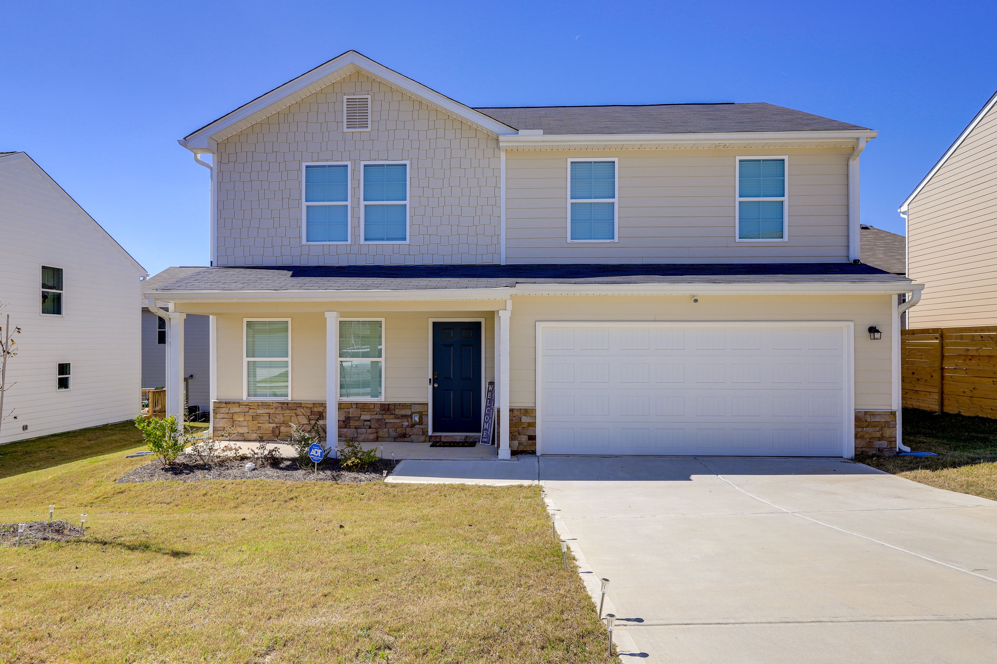 Front Exterior | Driveway (4 Vehicles)