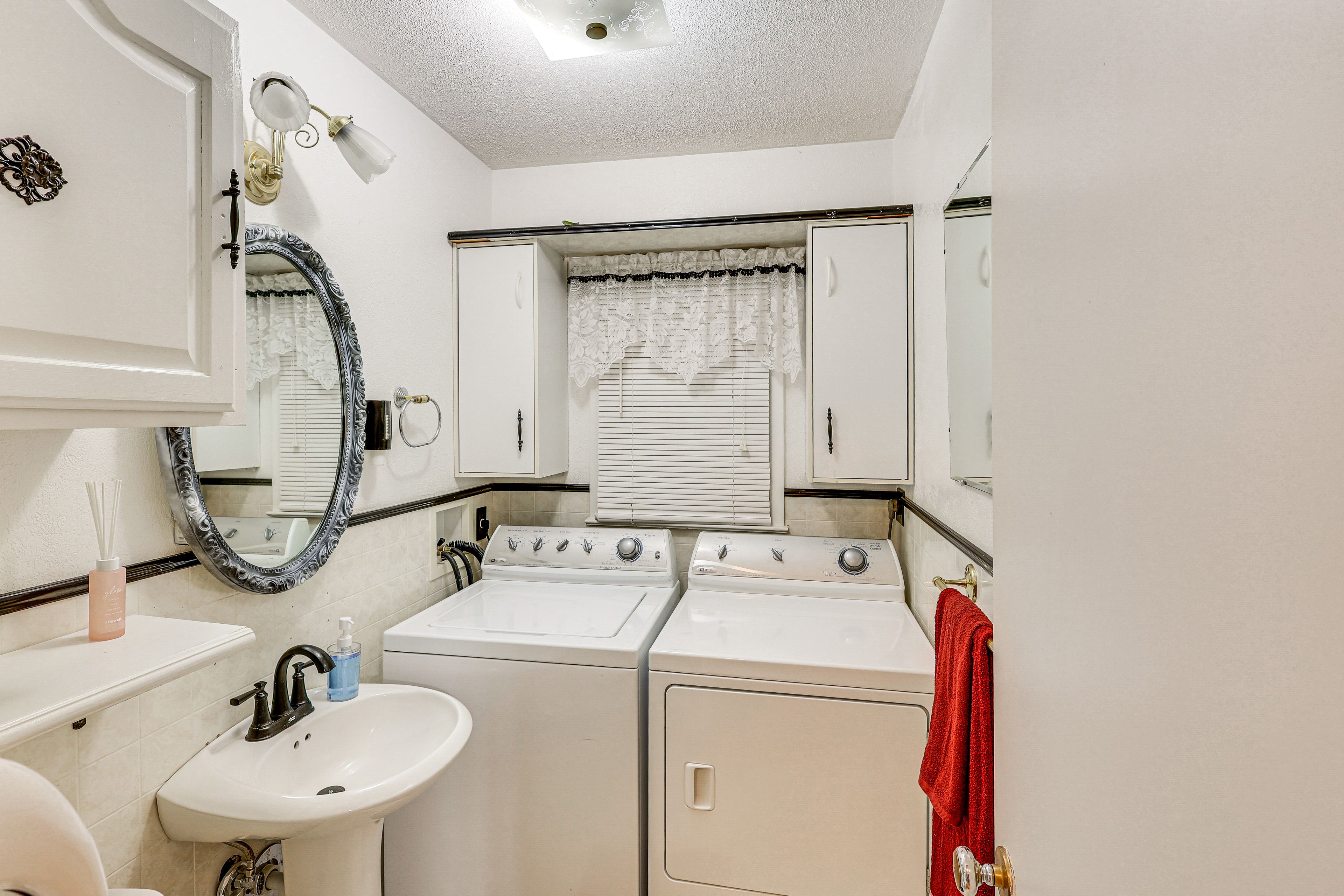Half Bathroom | Washer/Dryer