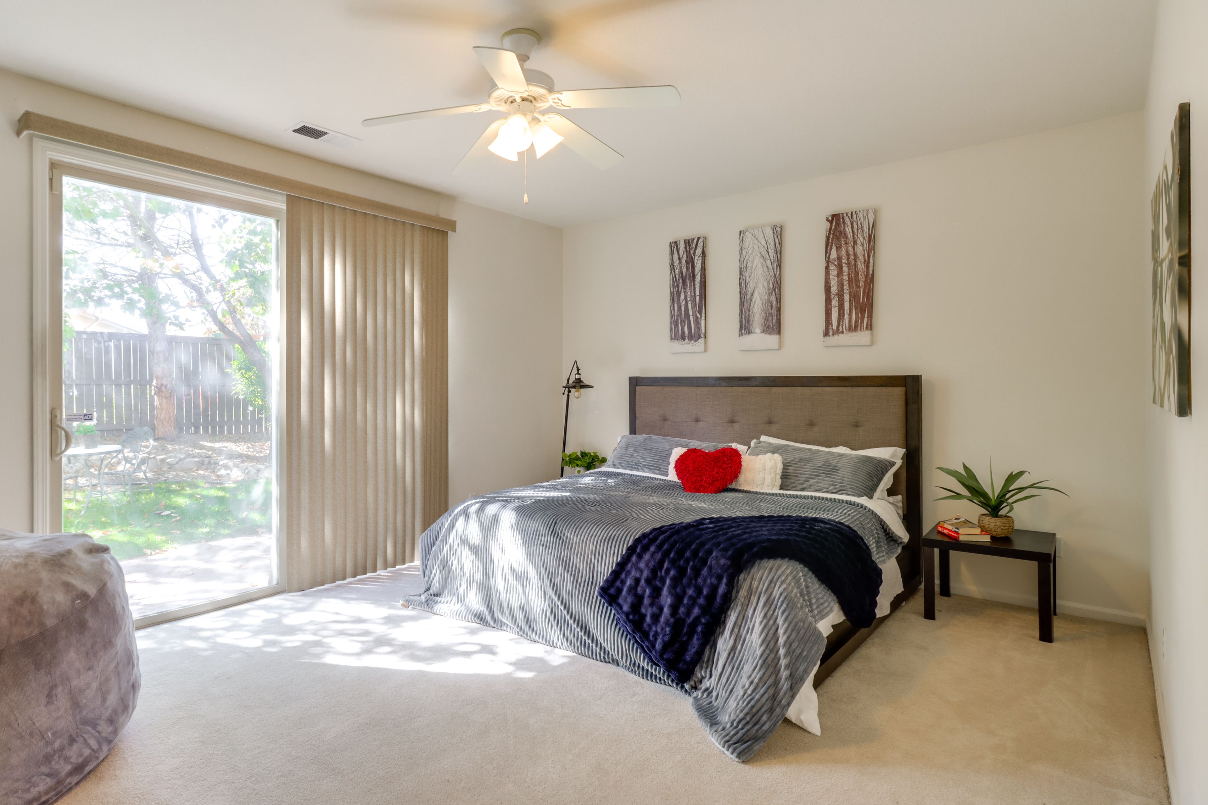 Bedroom 1 | King Bed | Smart TV