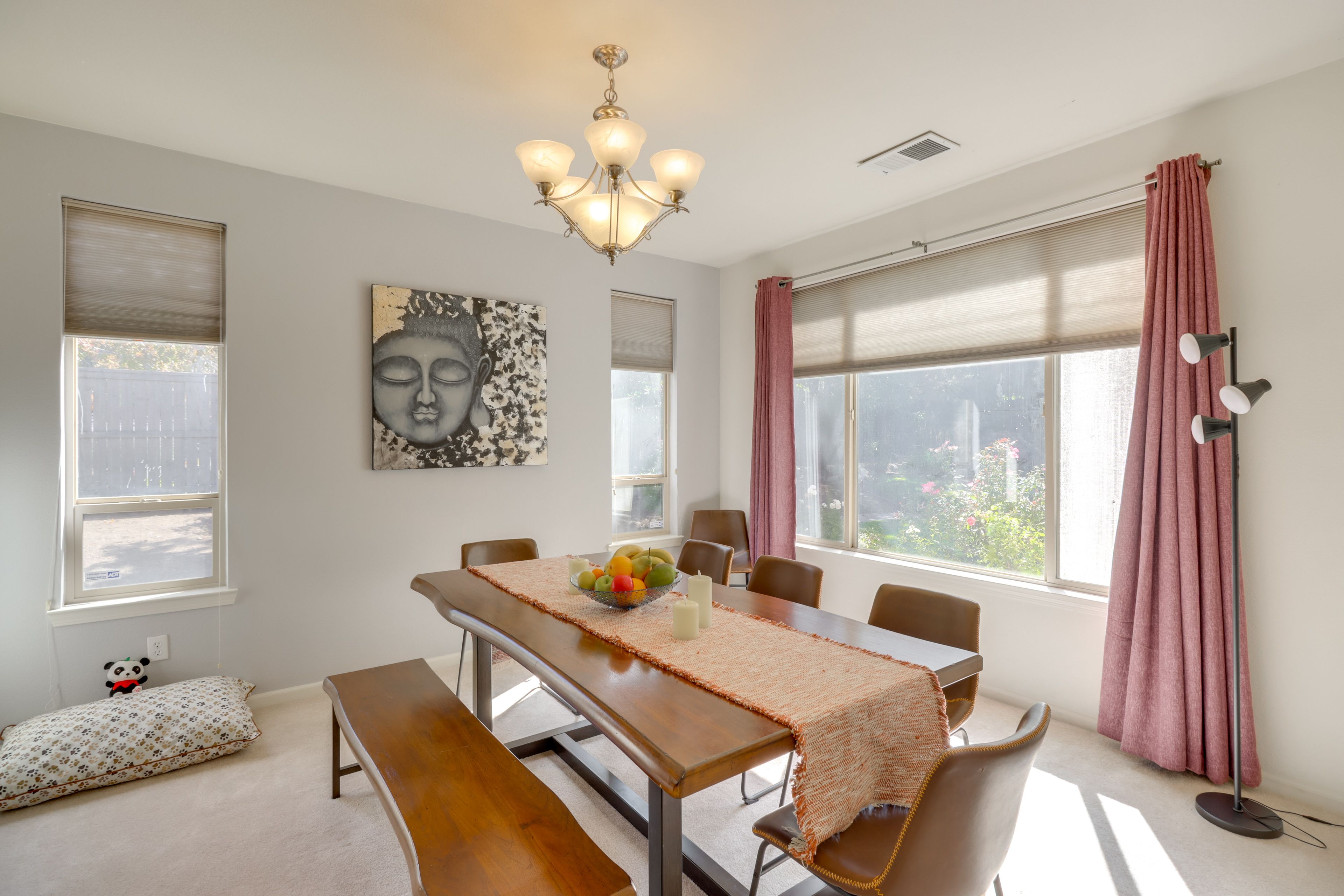 Dining Area | Dishware/Flatware