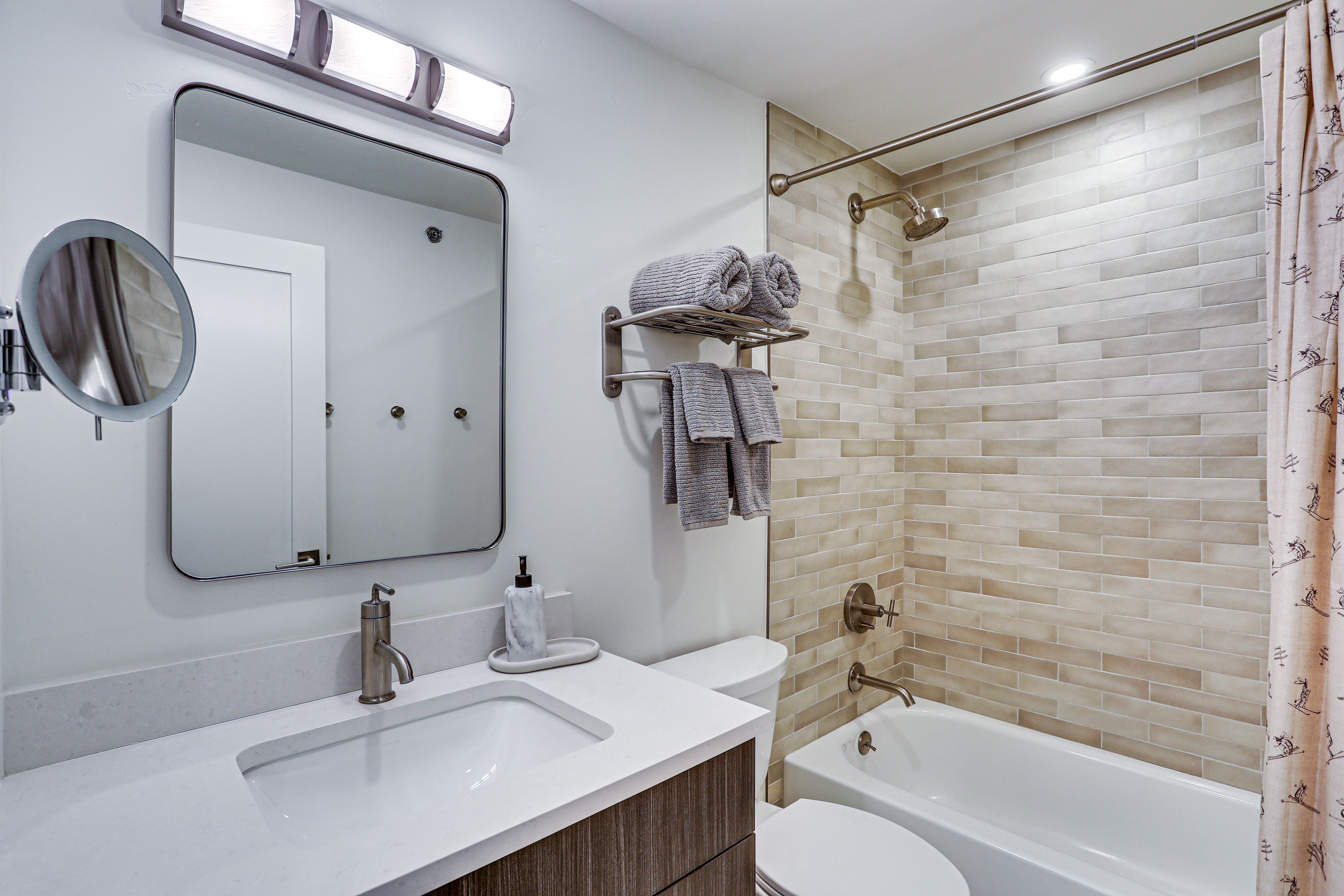 Bathroom | Towels Provided