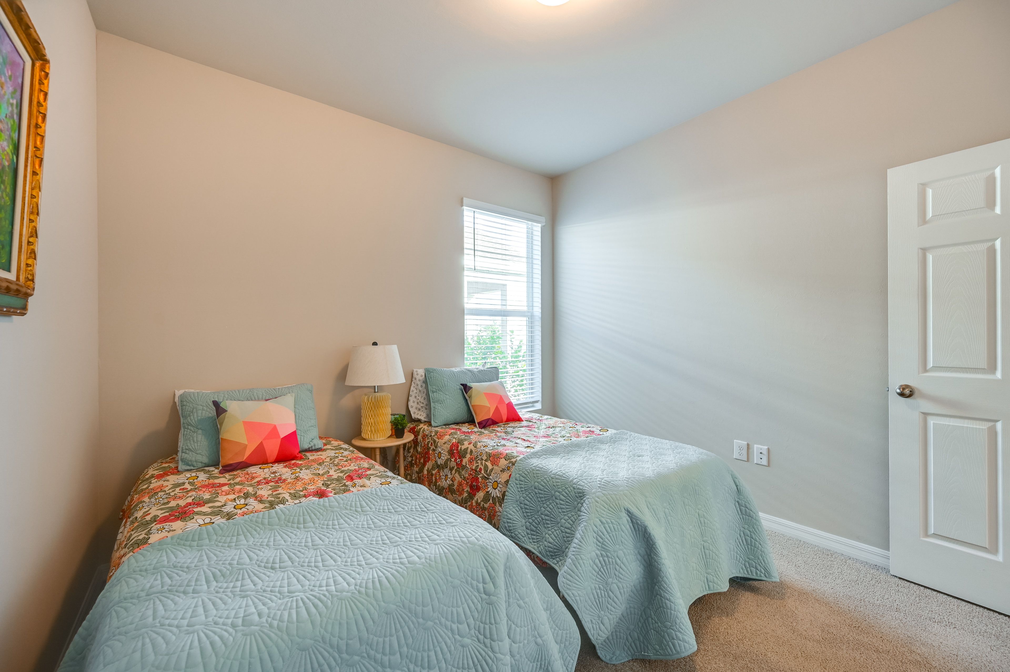 Bedroom 2 | 2 Twin Beds | Linens Provided