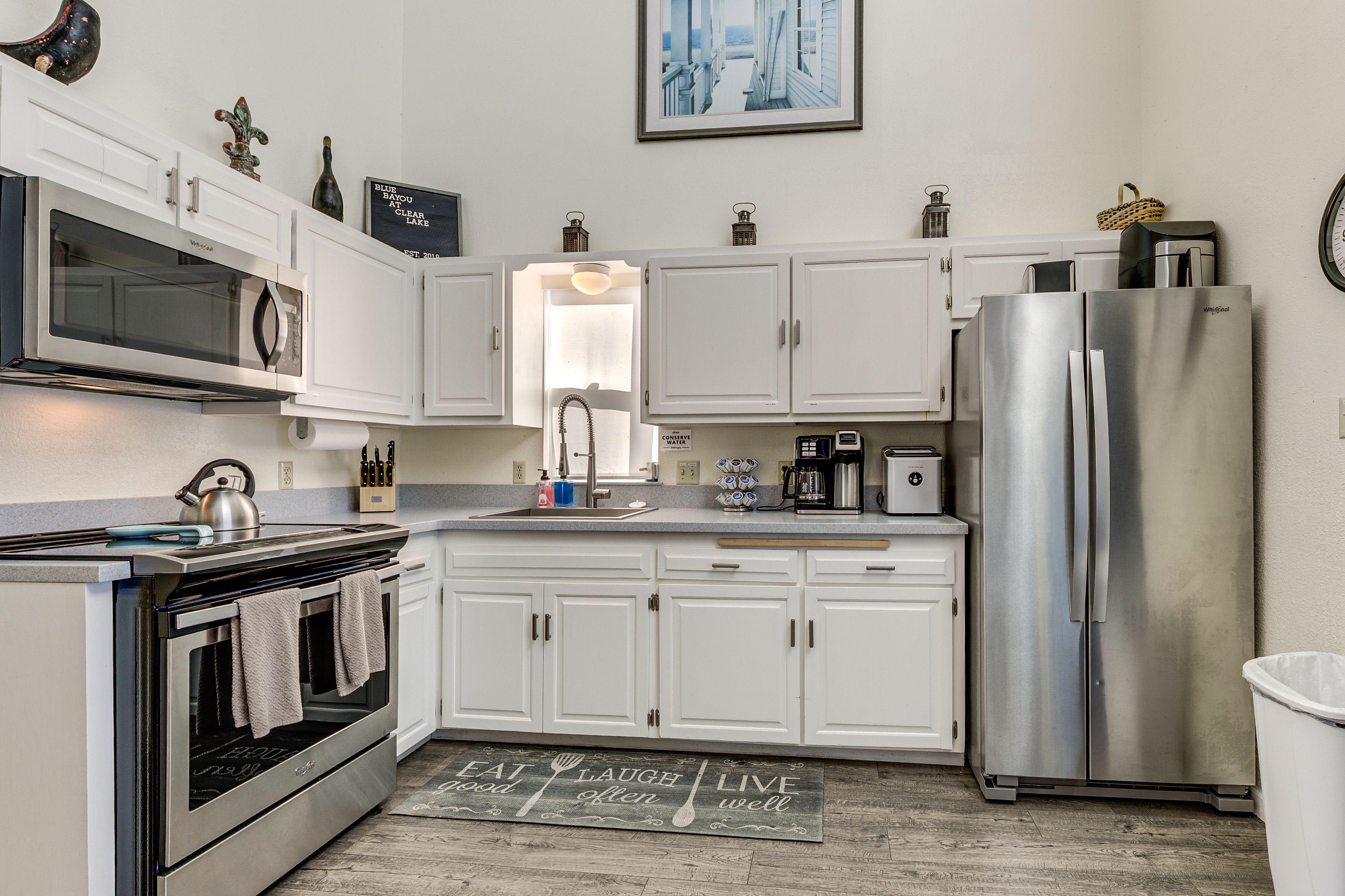 Main Kitchen | Air Fryer | Main Level