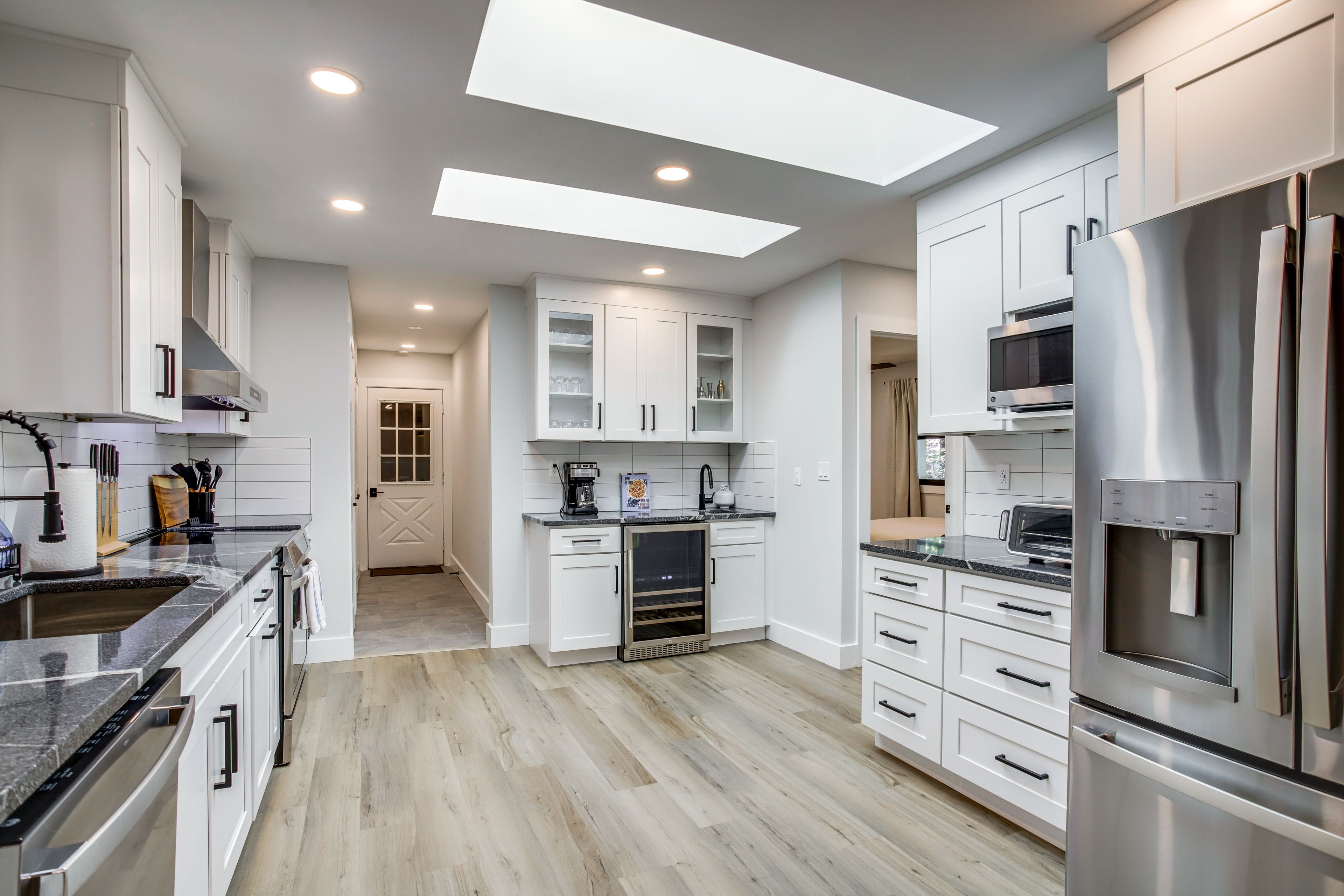 Kitchen | Drip Coffee Maker | Dishware & Flatware