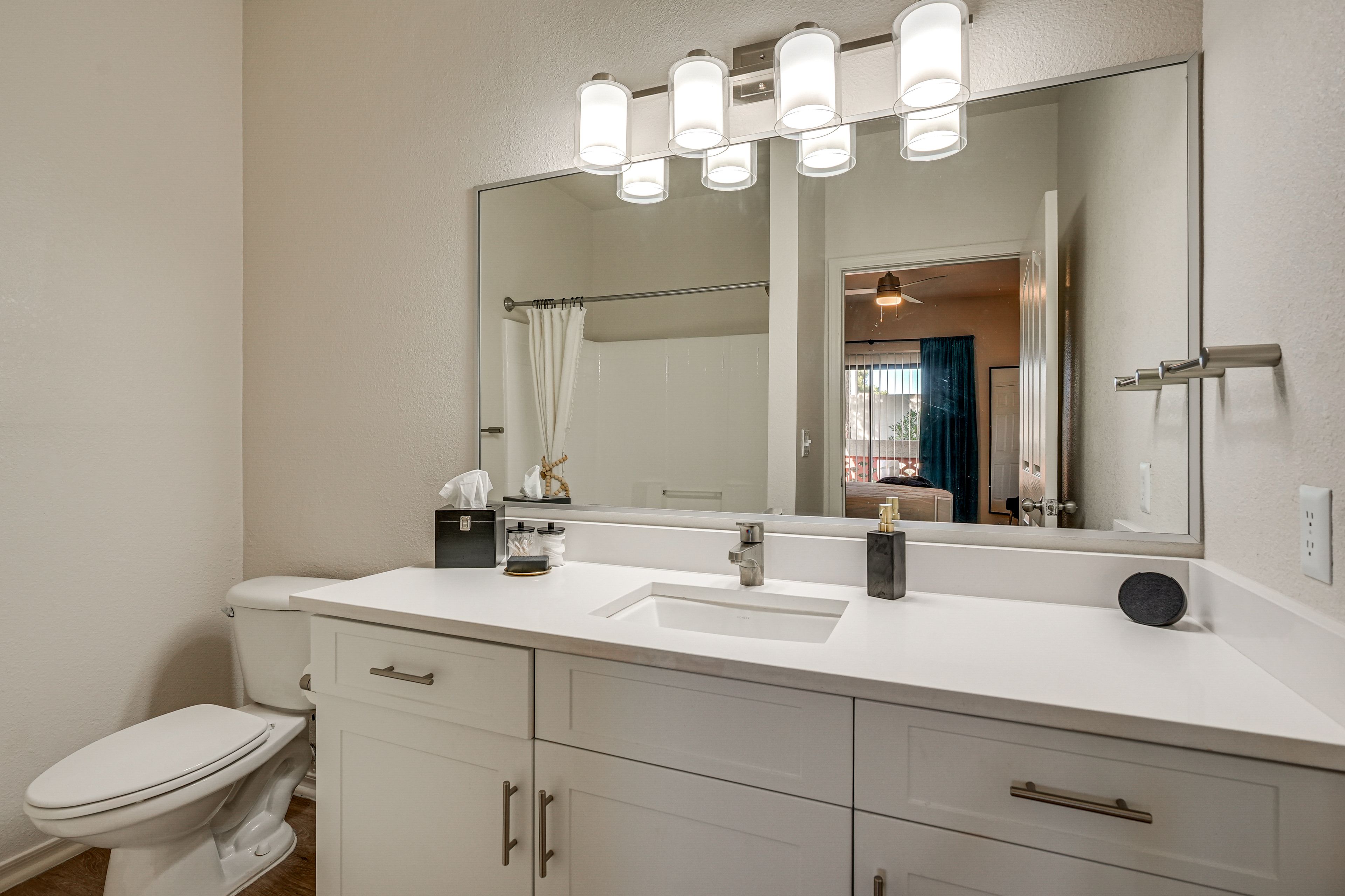 En-Suite Bathroom | Towels Provided