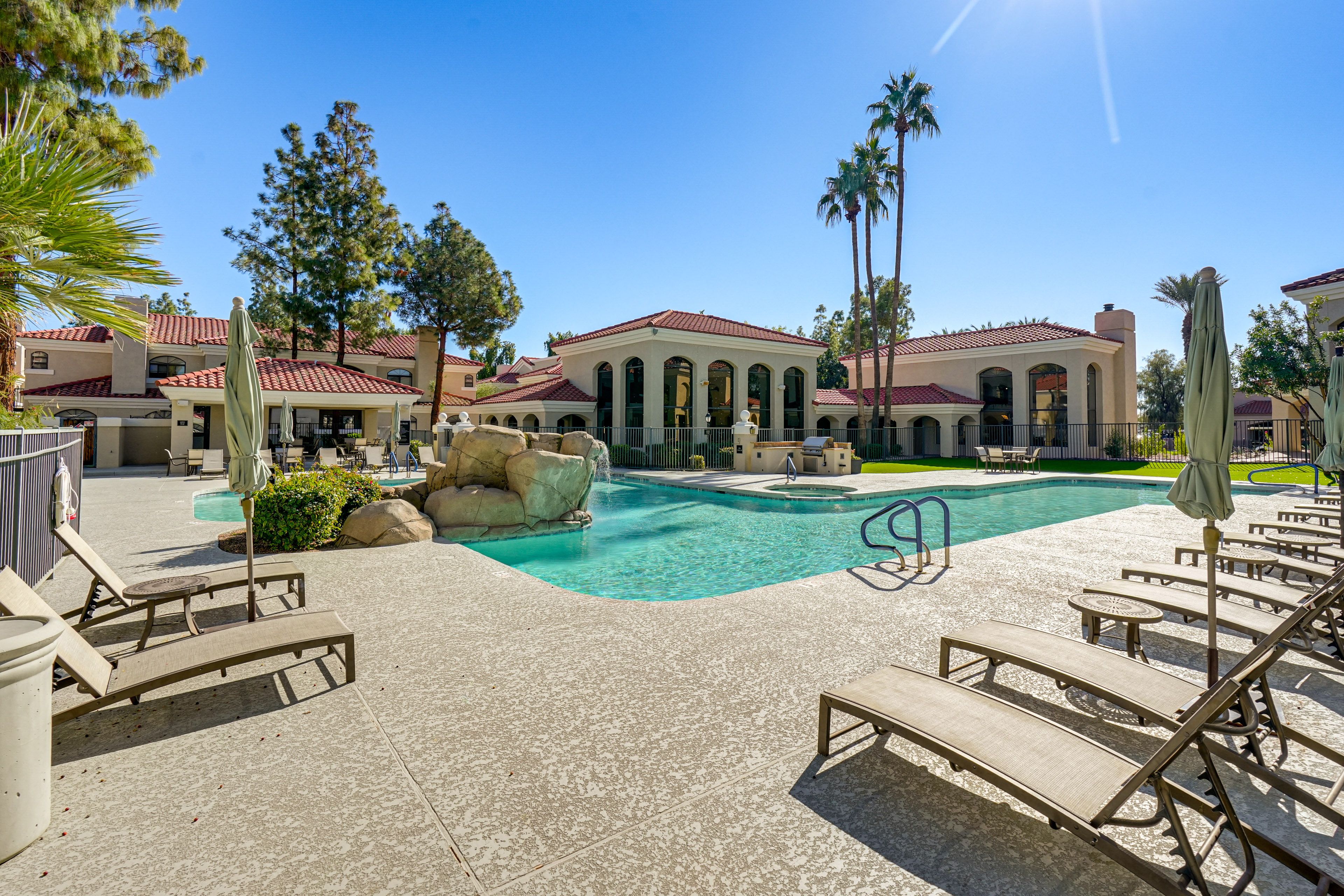 Community Amenities | Heated Outdoor Pool & Spa | Gas Grill