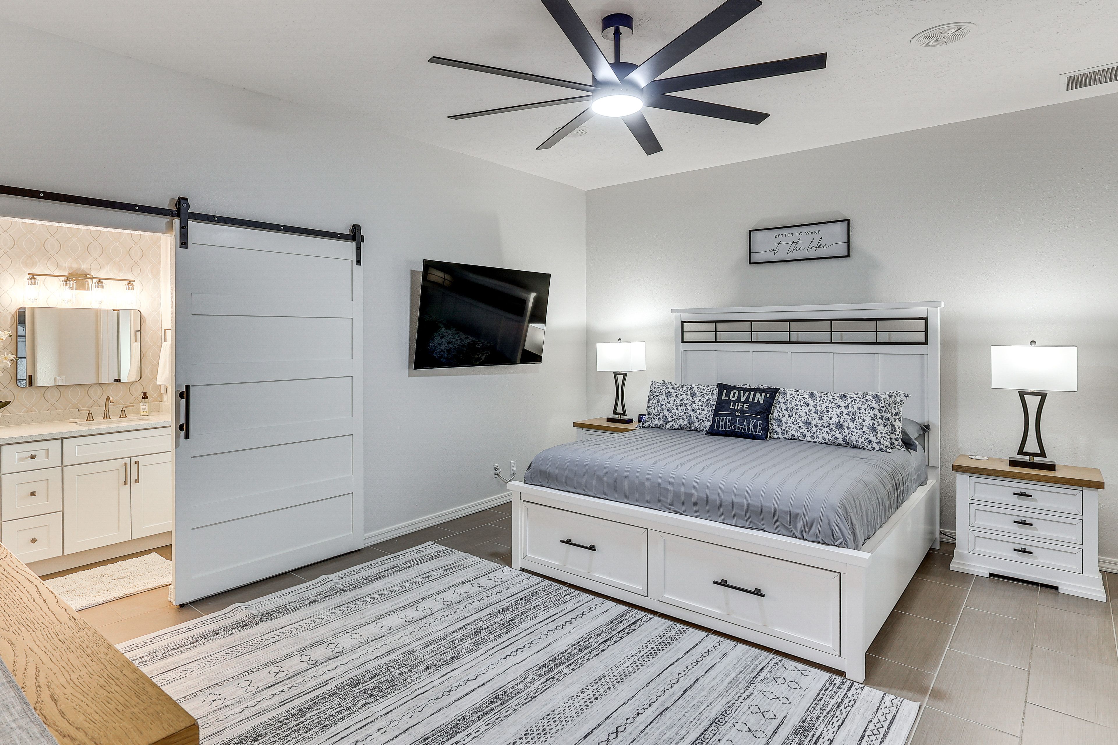 Bedroom 1 | King Bed | Linens Provided