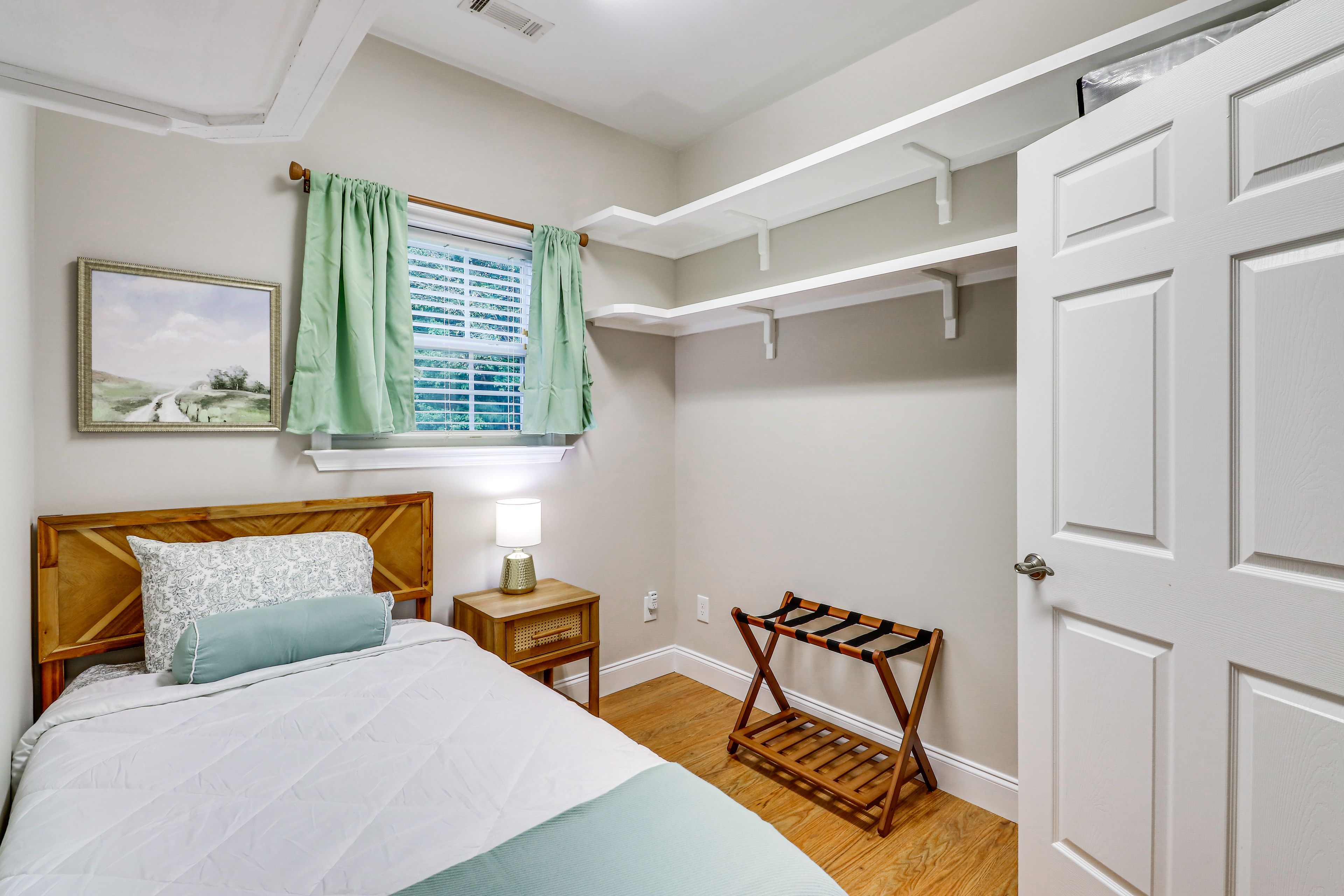 Bedroom 2 | Twin Bed