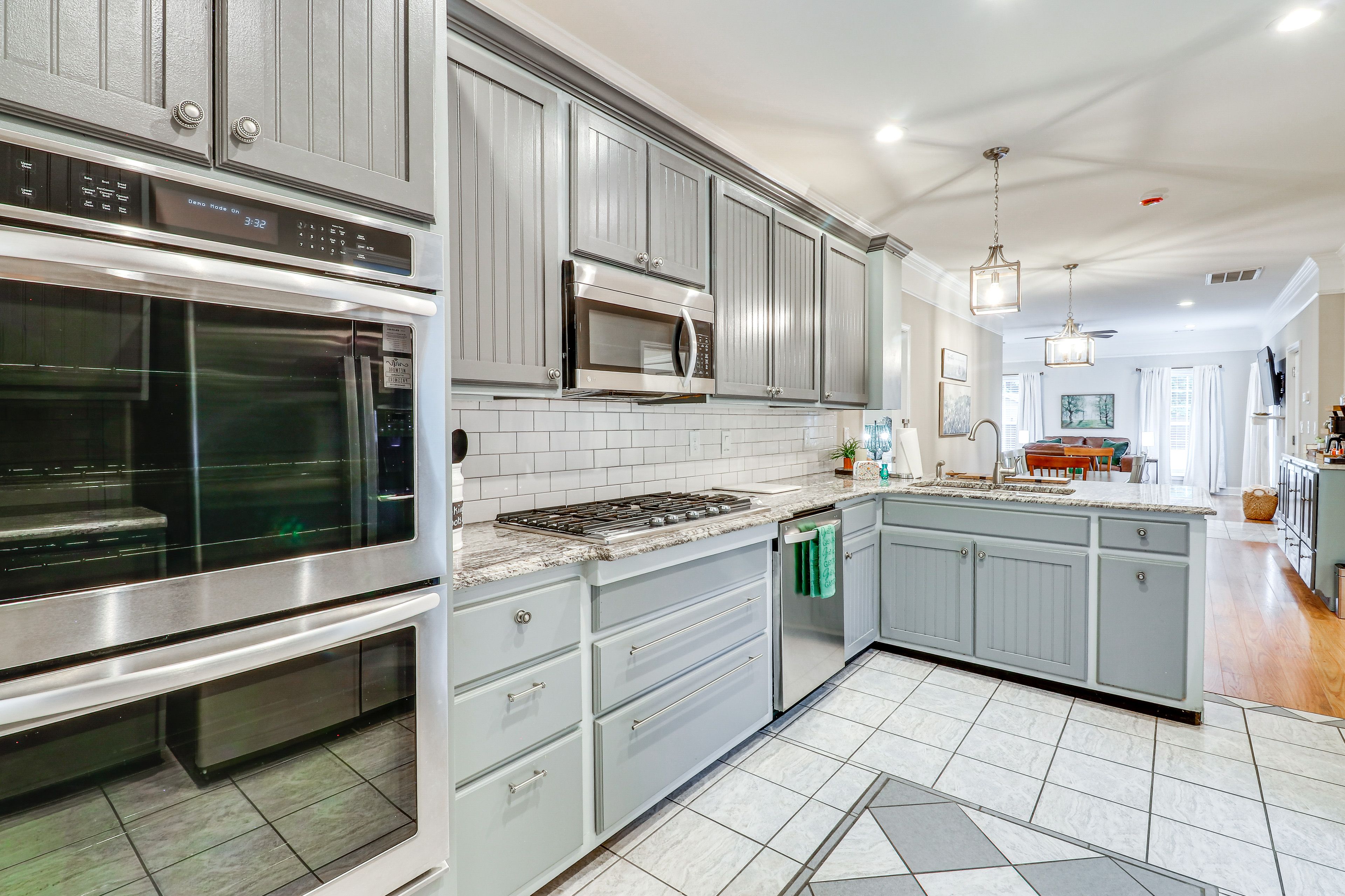 Kitchen | Dishwasher