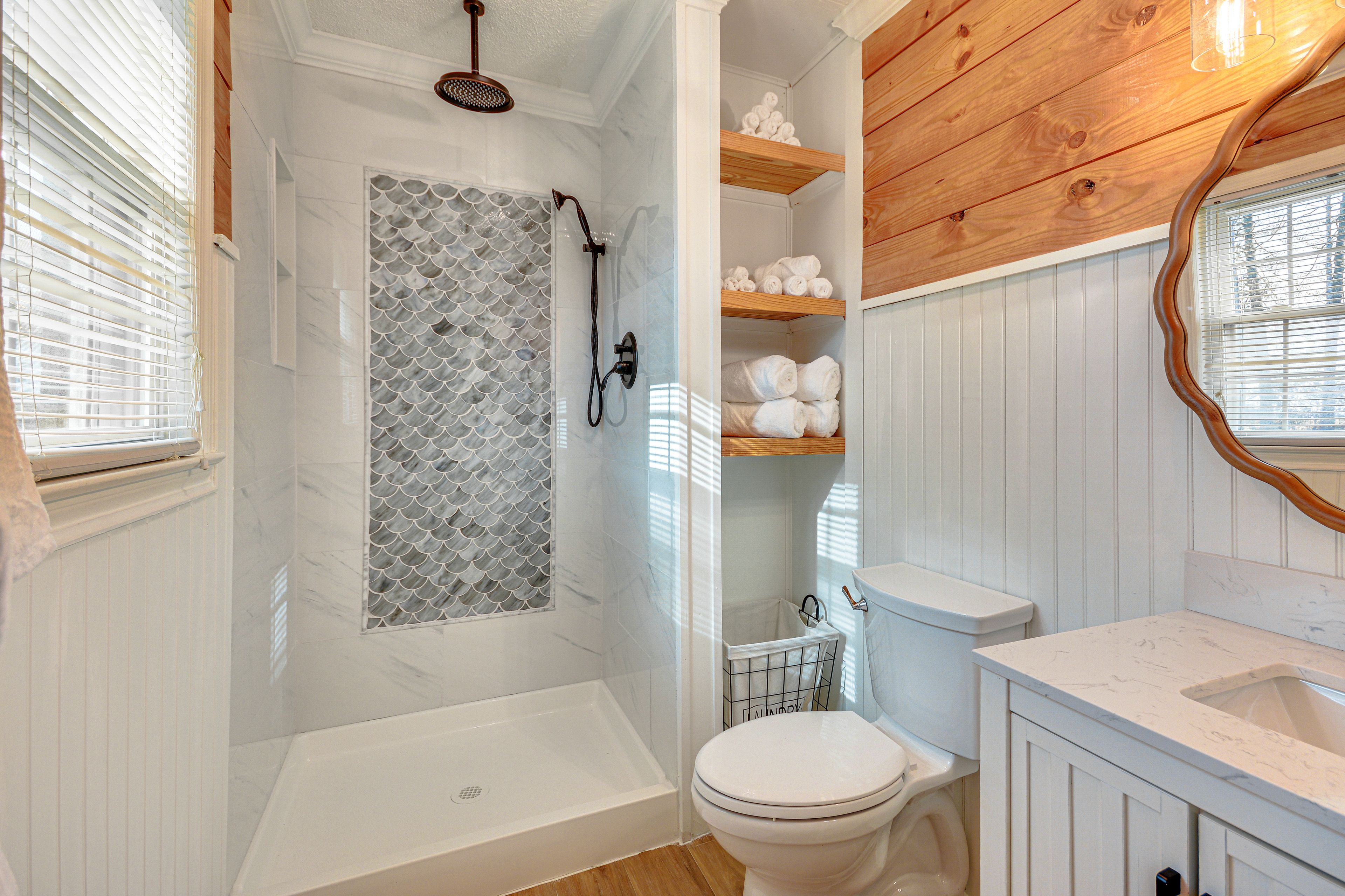 Bathroom | Towels Provided | Lower Floor