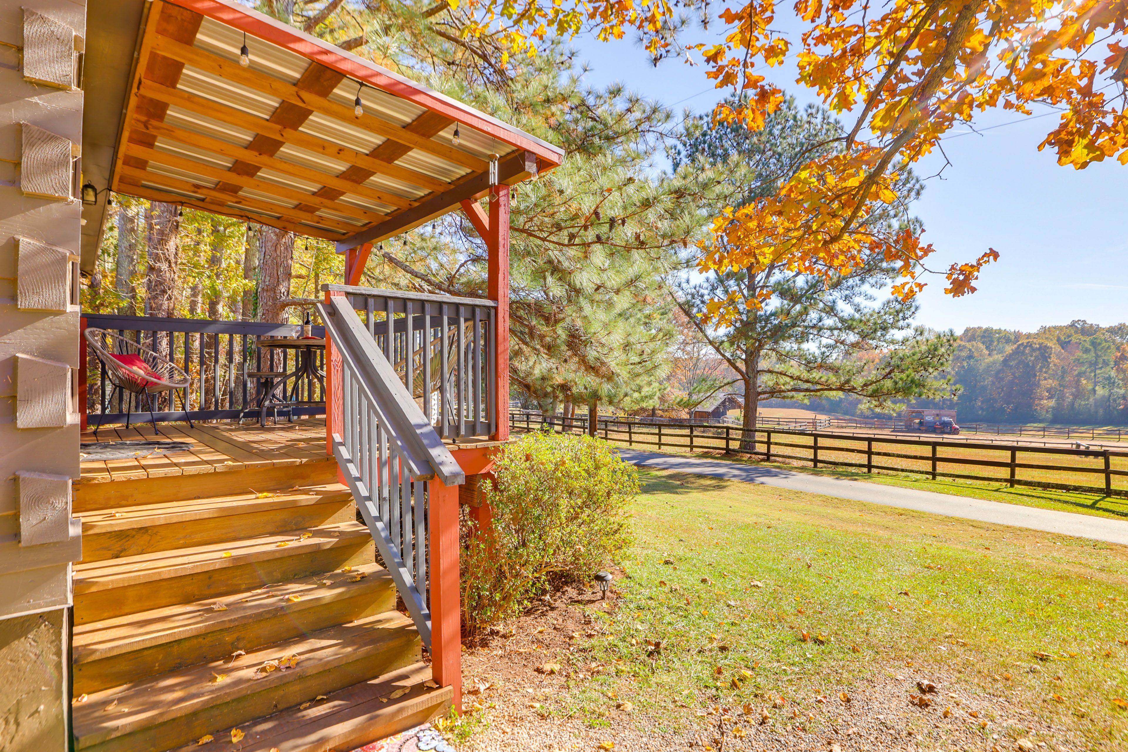 Columbus Vacation Rental | 1BR | 1BA | Steps Required | 400 Sq Ft