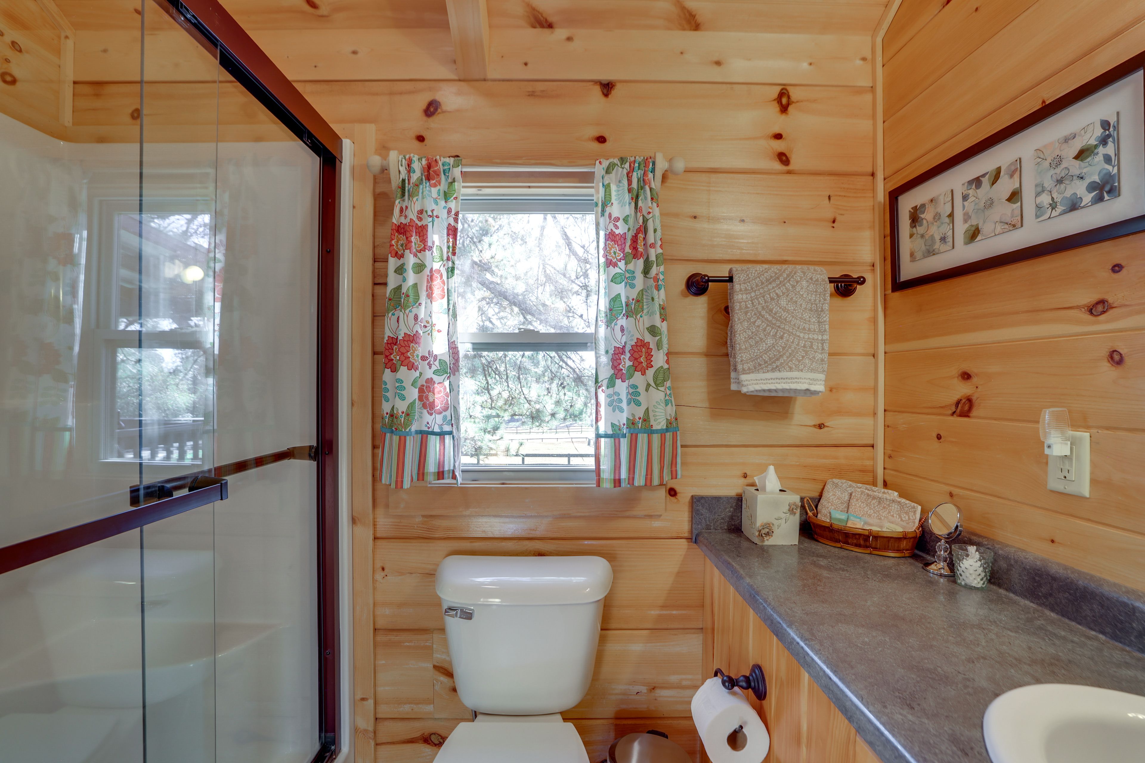 Bathroom | Towels Provided