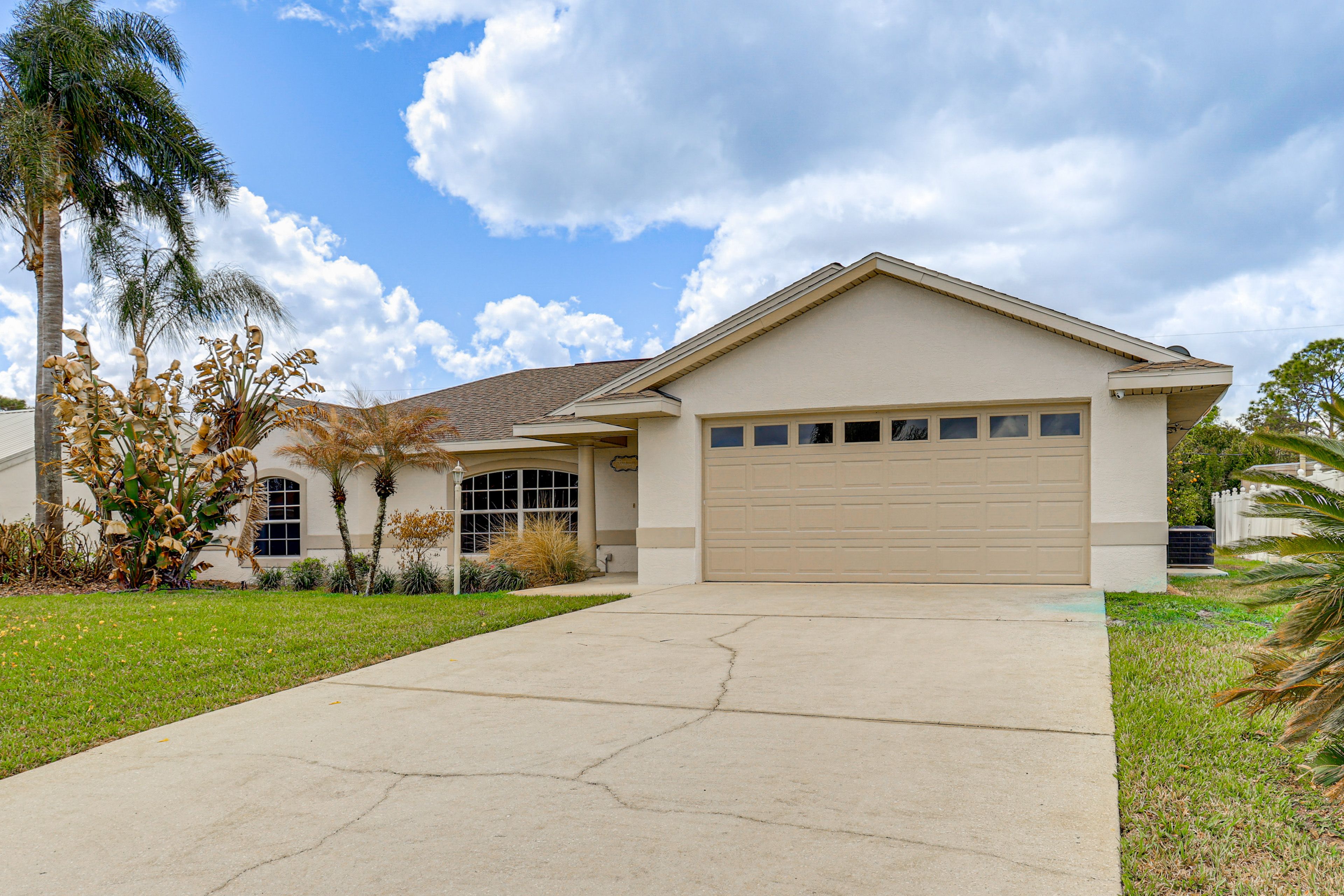 Parking | Driveway (2 Vehicles)