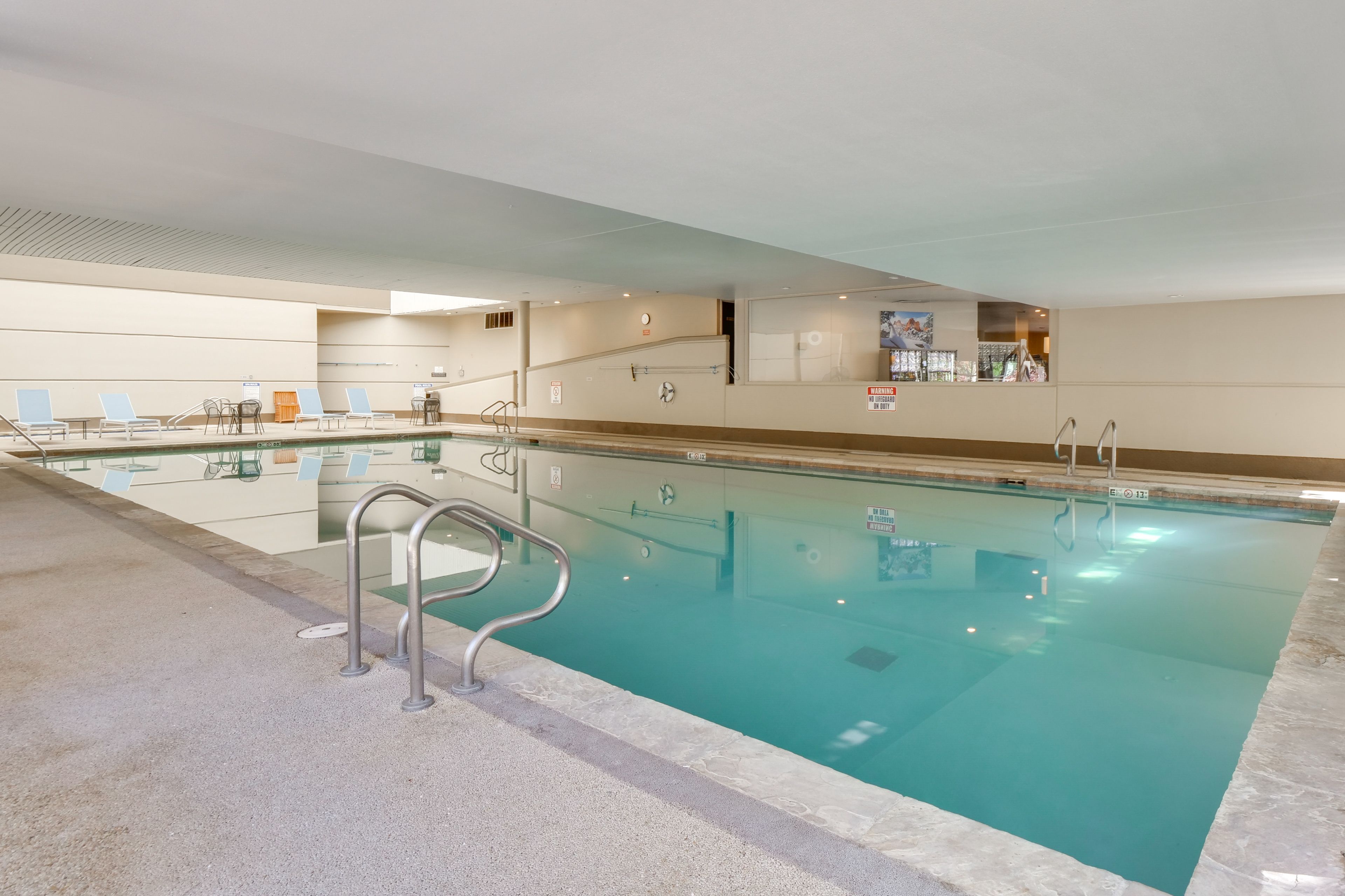 Simba Run Community Amenities | Indoor Pool