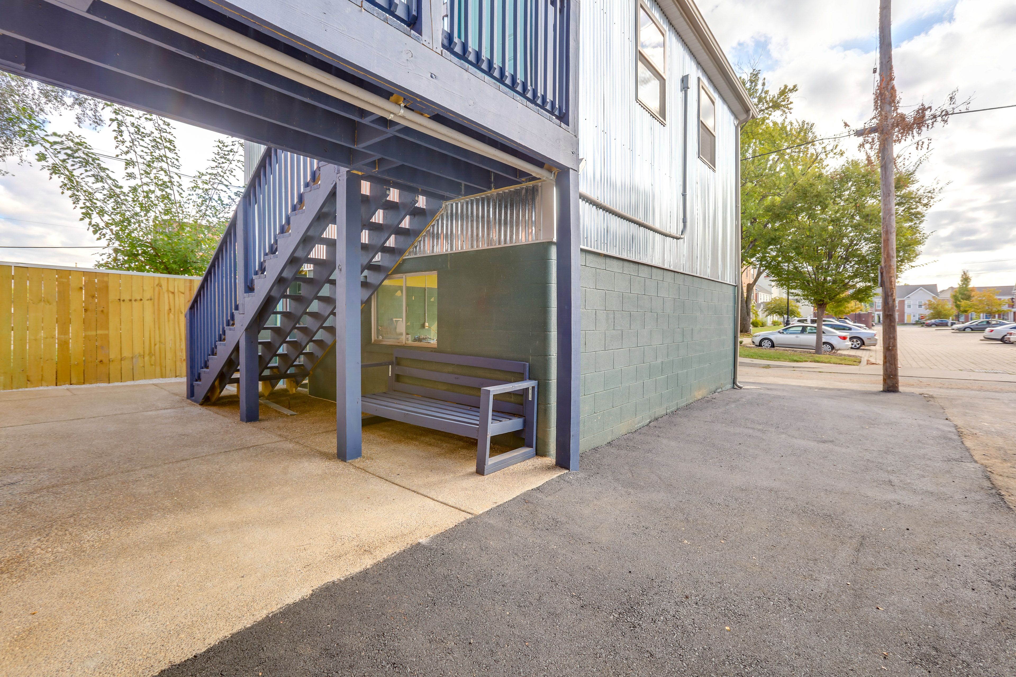 Property Exterior | Shared Driveway & Surface Lot