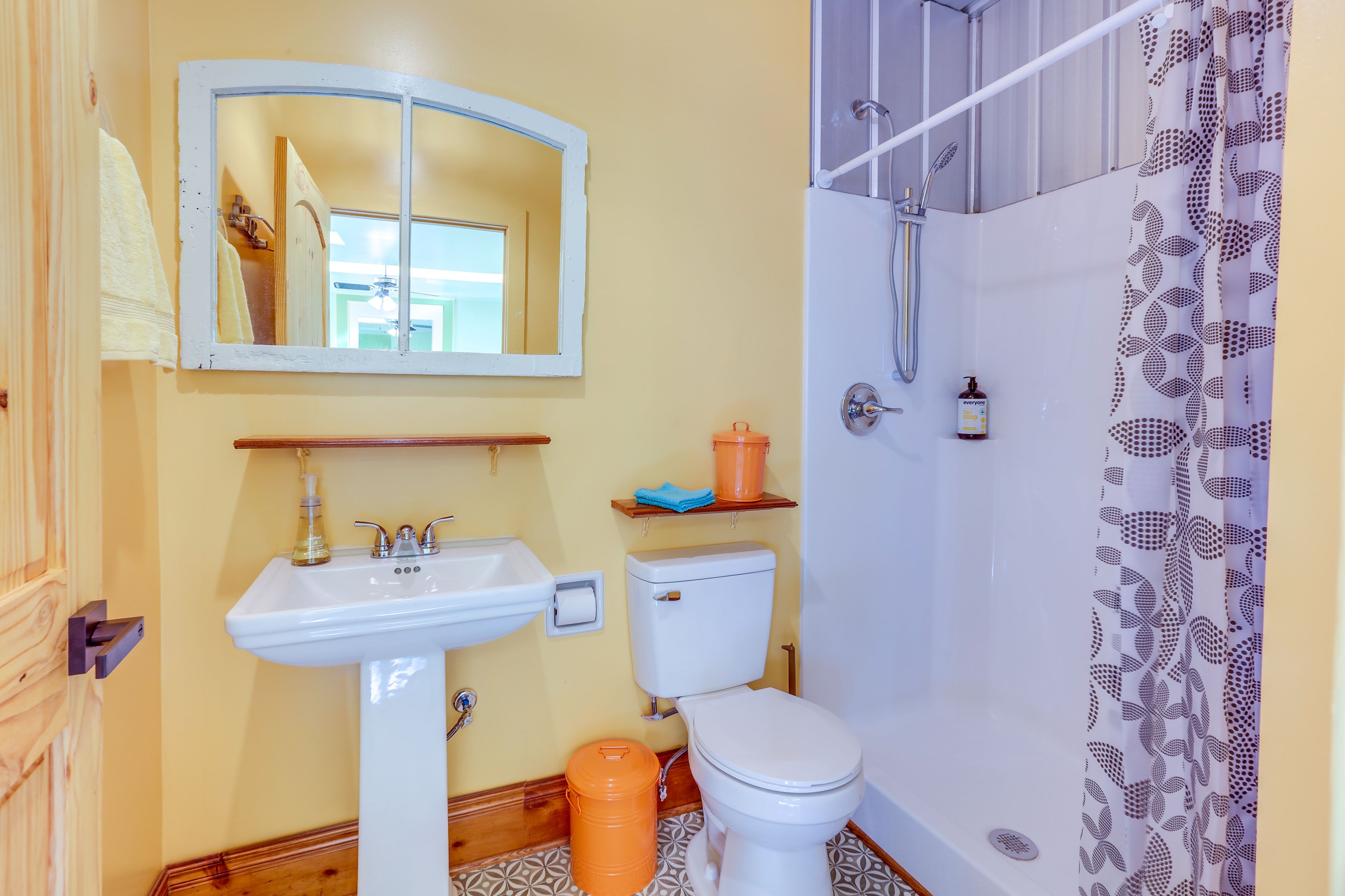 Full Bathroom