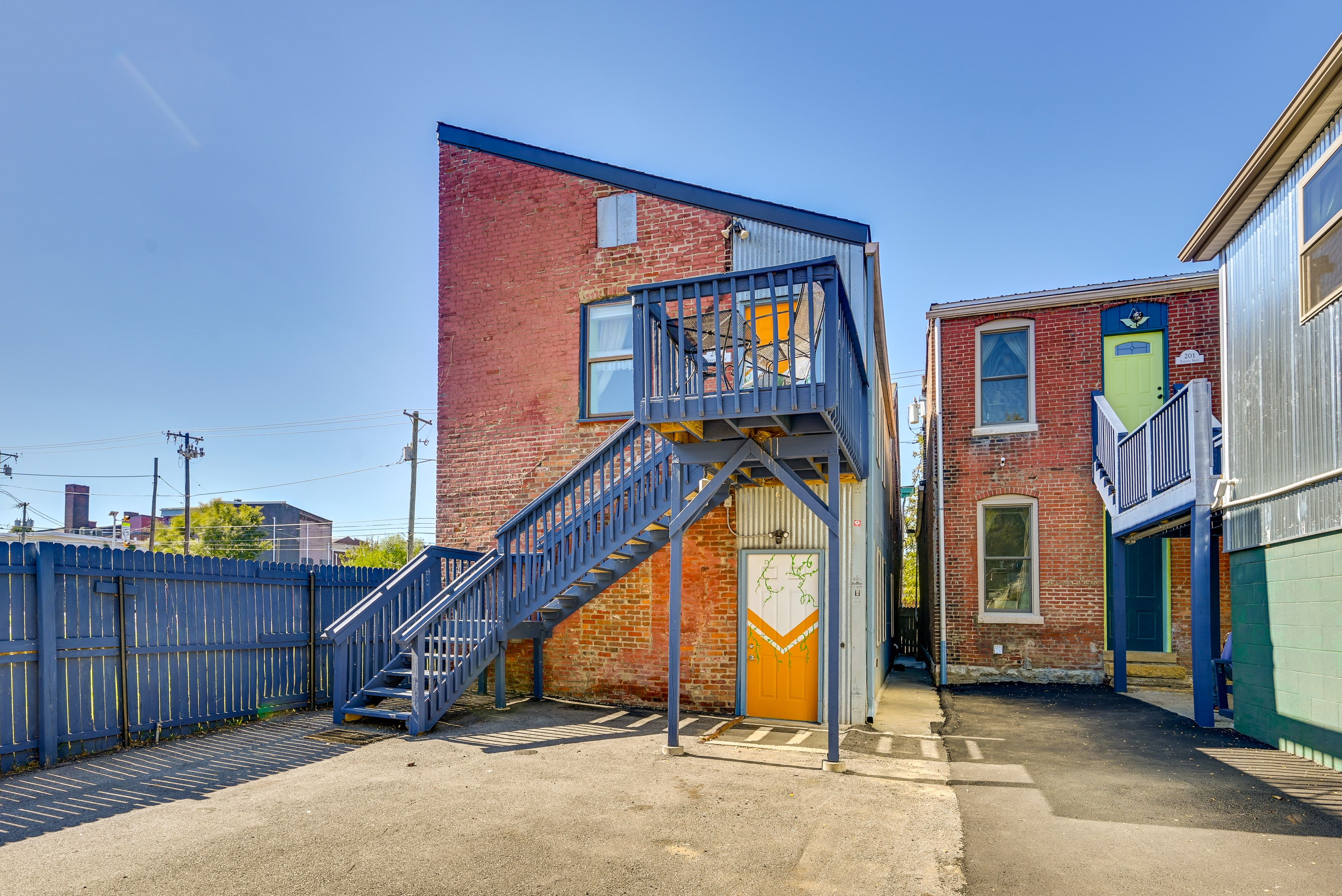 Parking | Shared Driveway & Surface Lot (First-Come, First-Served)