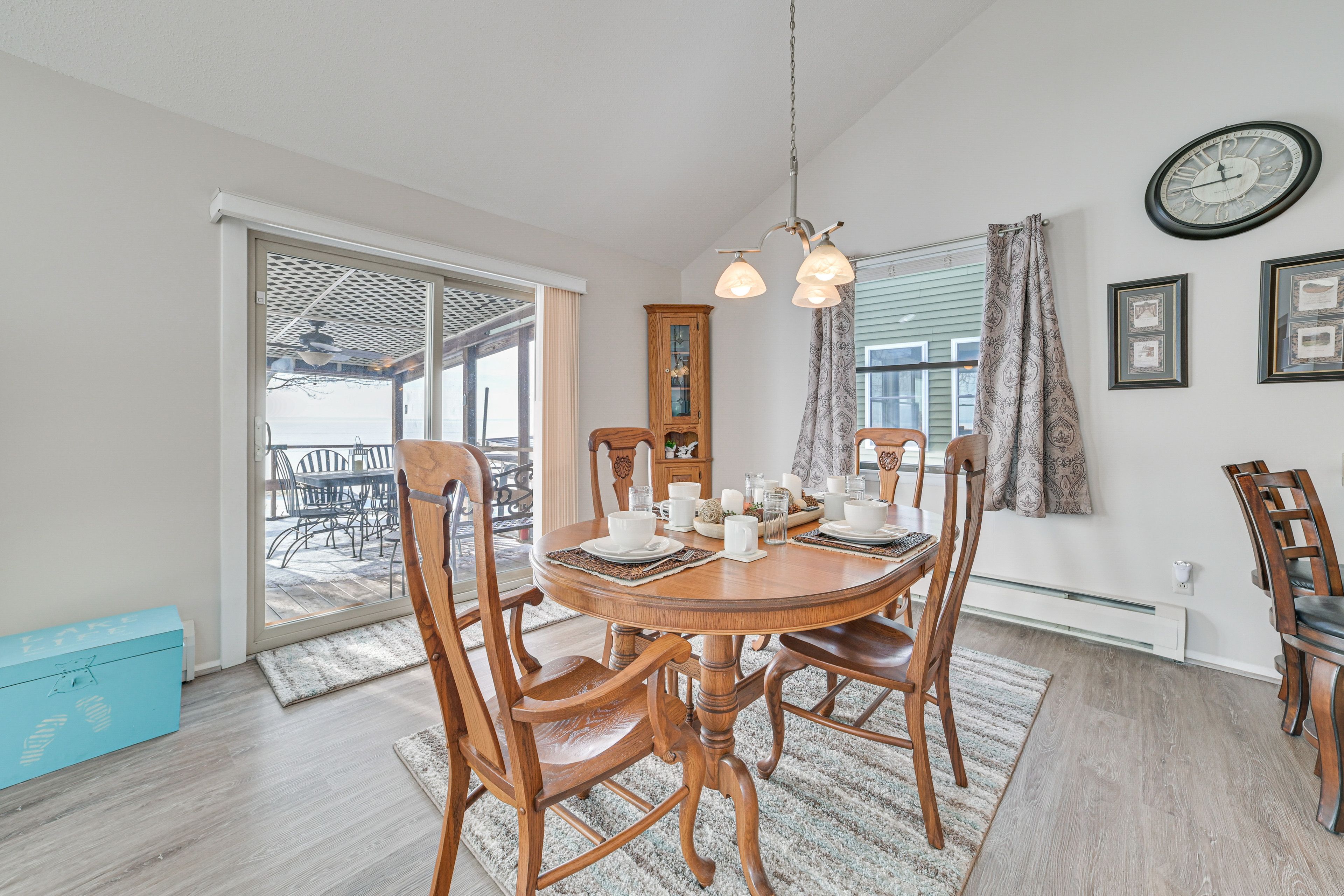 Dining Area | 1st Floor