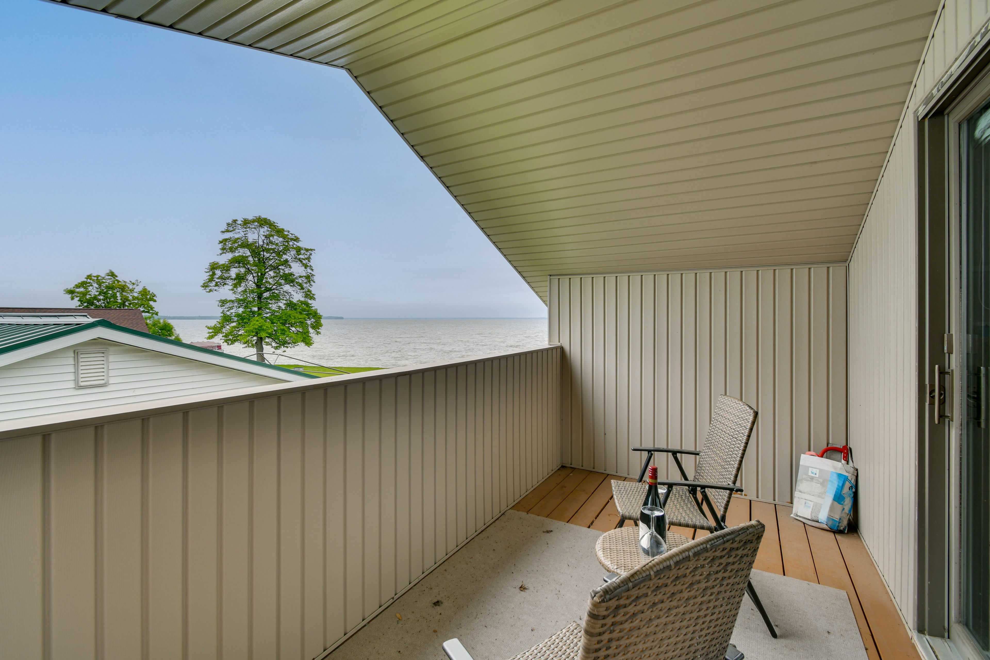 2nd-Floor Balcony
