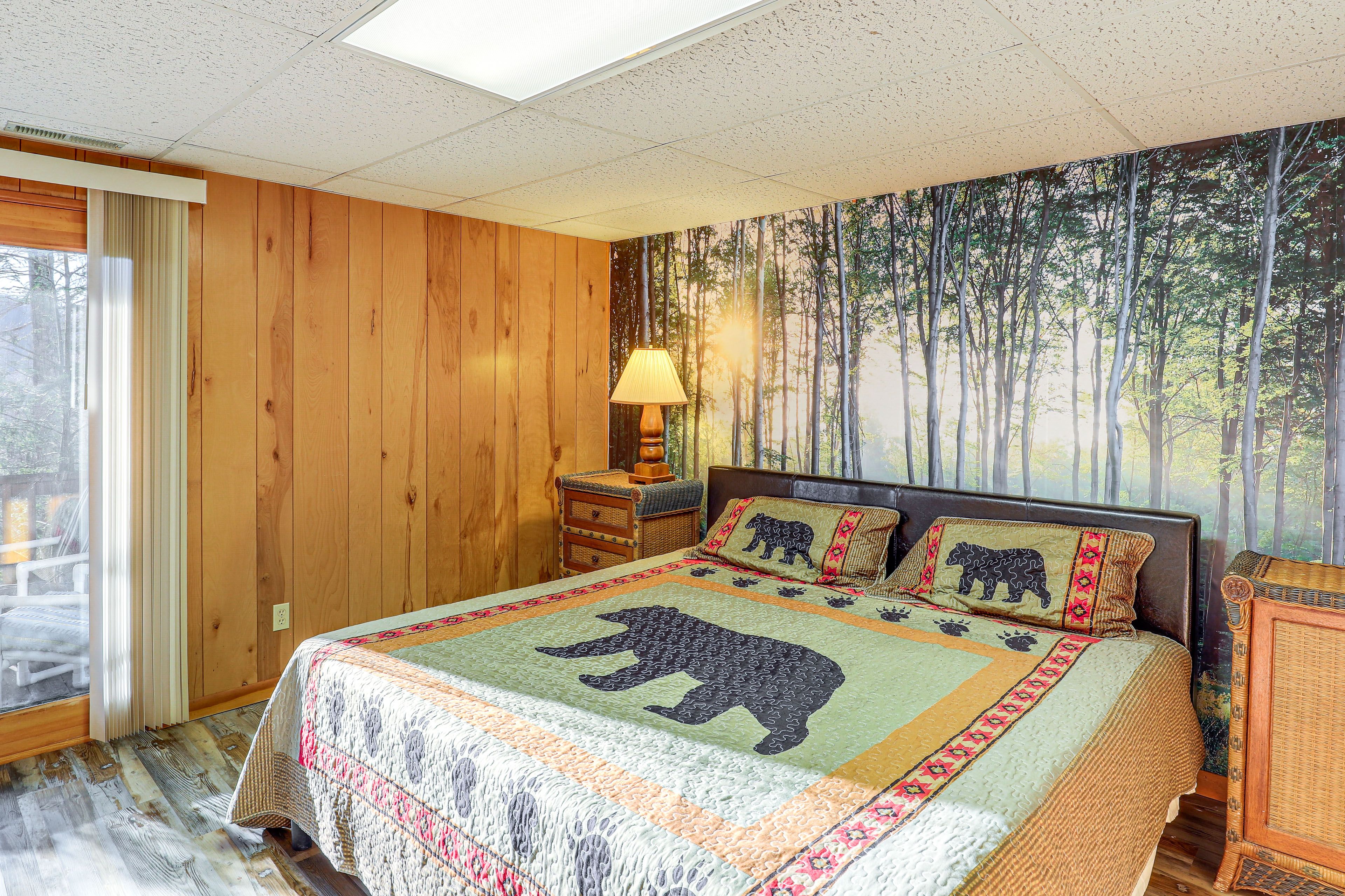 Bedroom 3 | King Bed | Lower Level