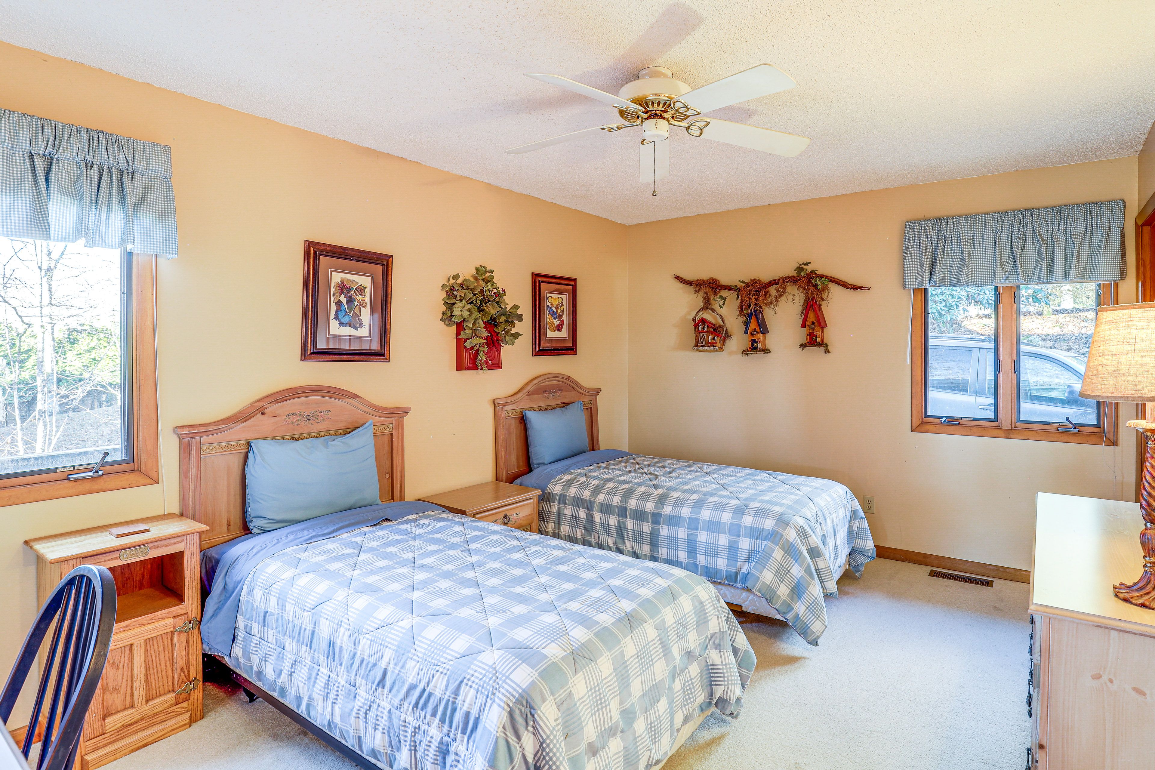 Bedroom 2 | 2 Twin Beds | Desk | Main Level