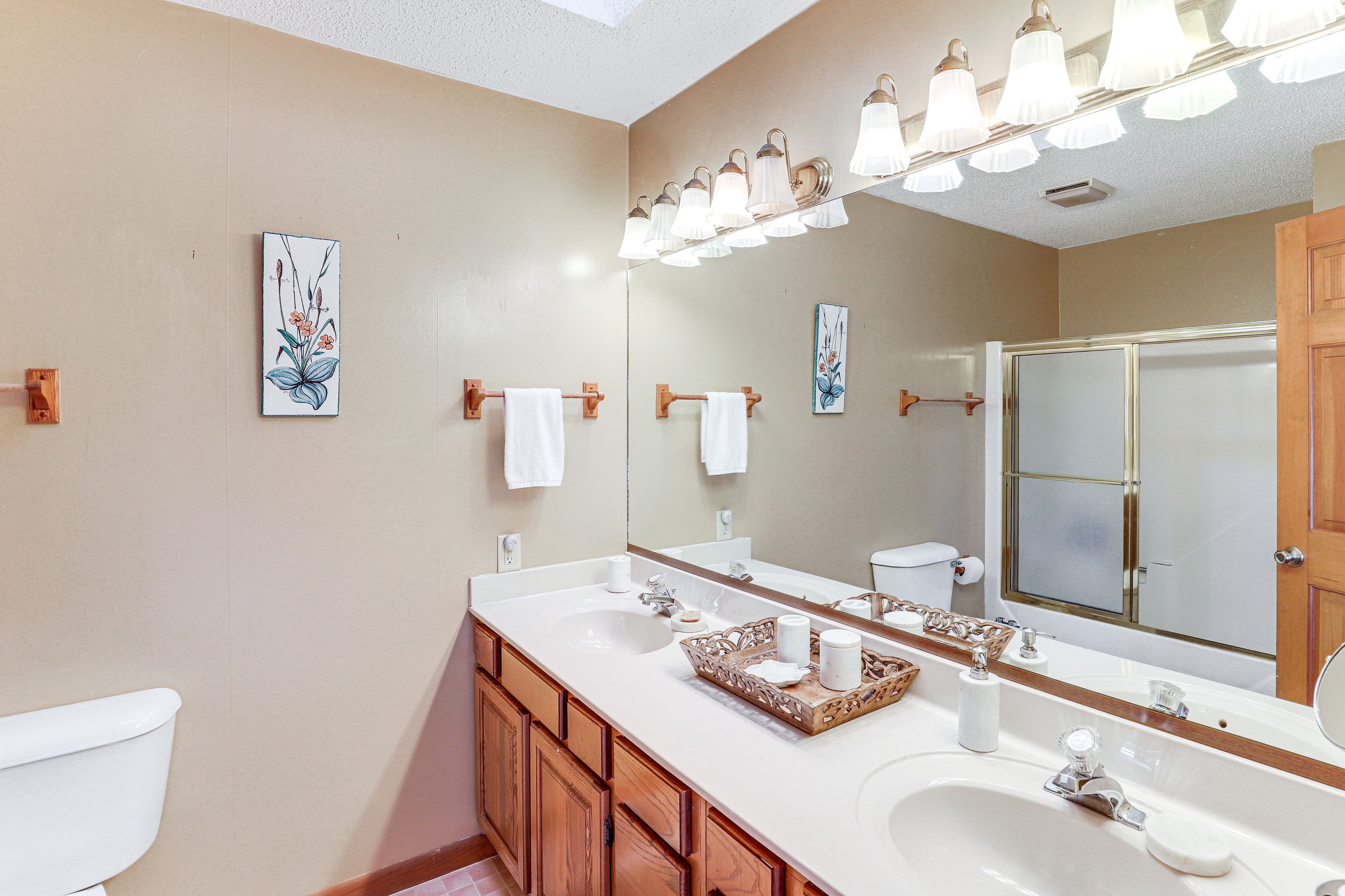 Bathroom | Towels Provided | Main Level