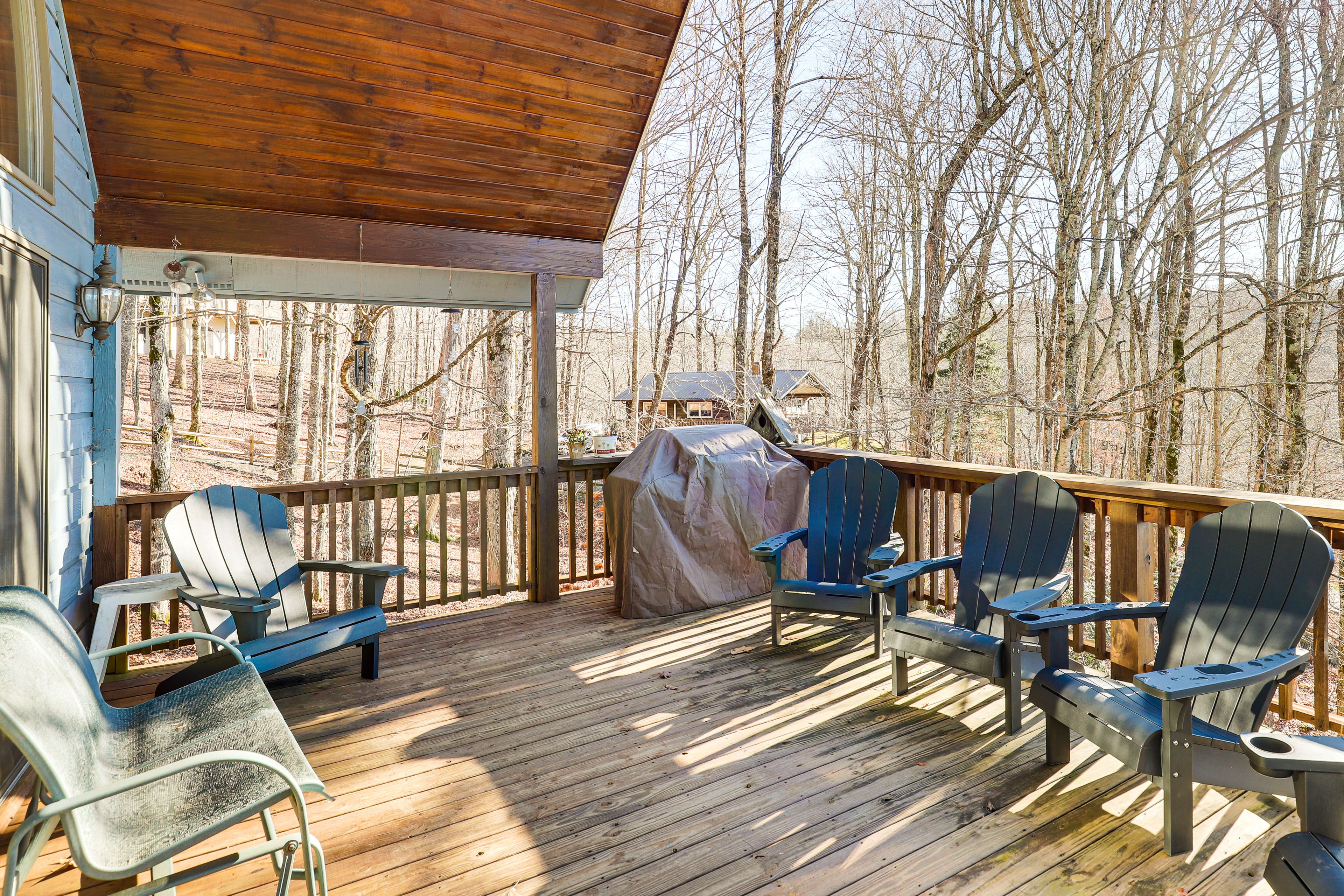 Deck | Grill | Seating