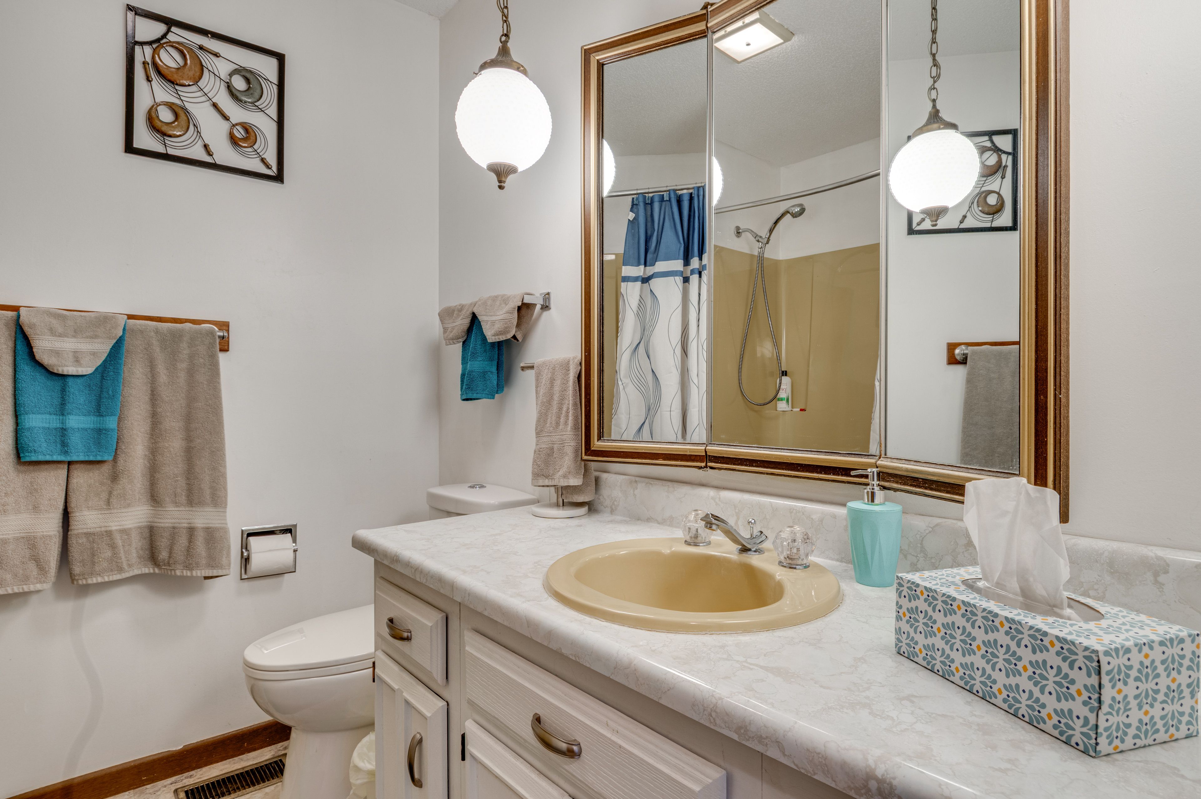 Bathroom | Bathtub/Shower