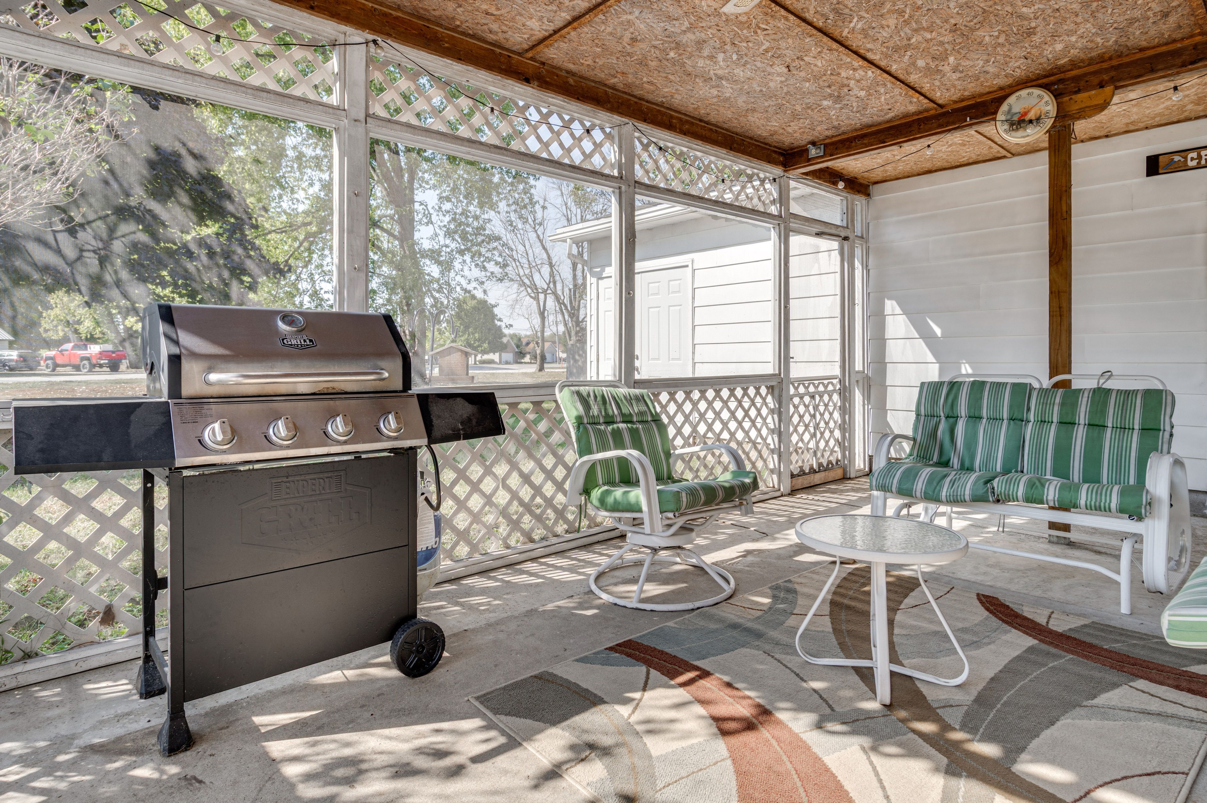 Terre Haute Vacation Rental | 3BR | 2BA | 1,358 Sq Ft | 3 Steps to Enter