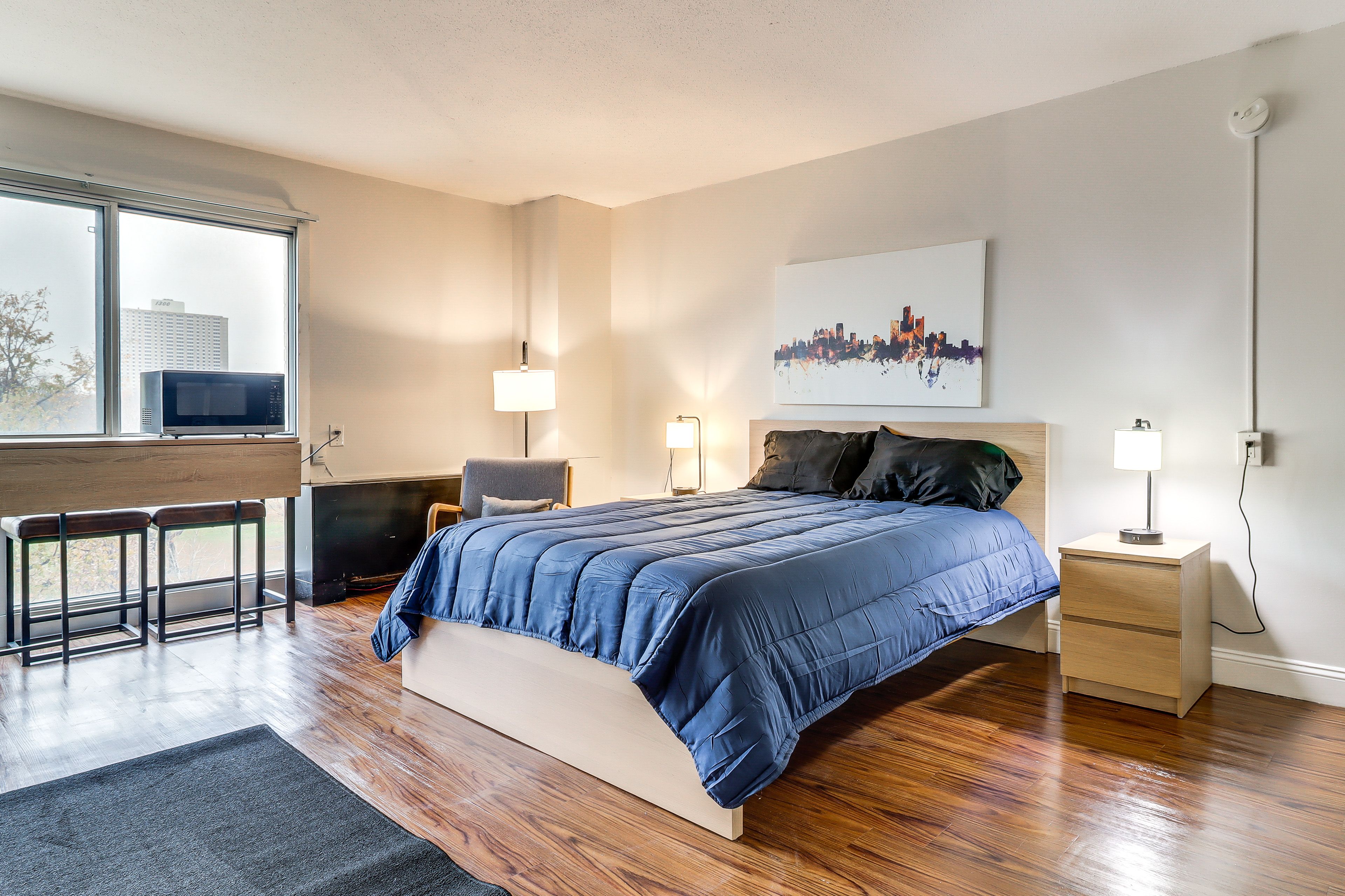 Detroit Vacation Rental | Studio | 1BA | 580 Sq Ft | Elevator Access