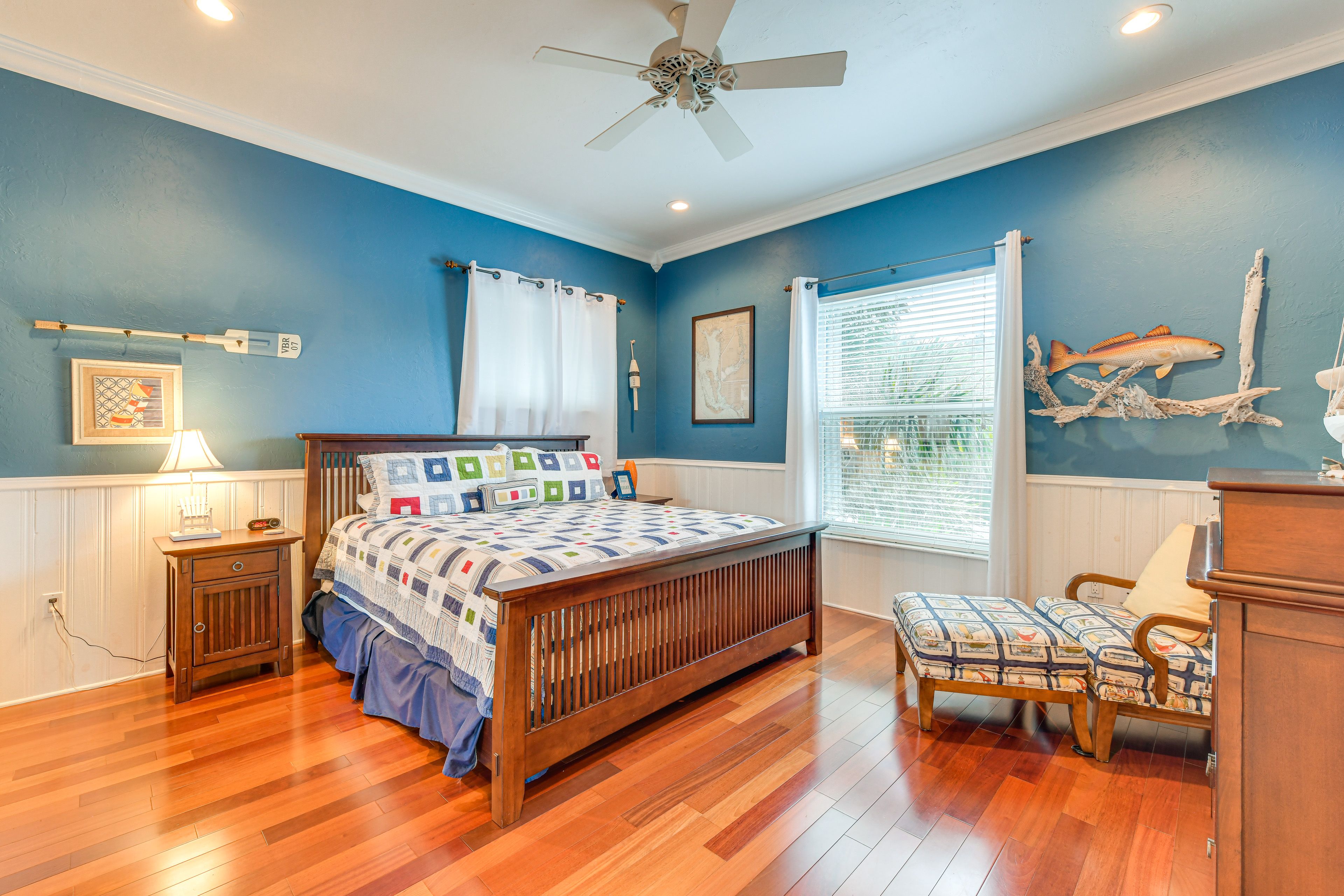 Bedroom 2 | King Bed | 2nd Floor