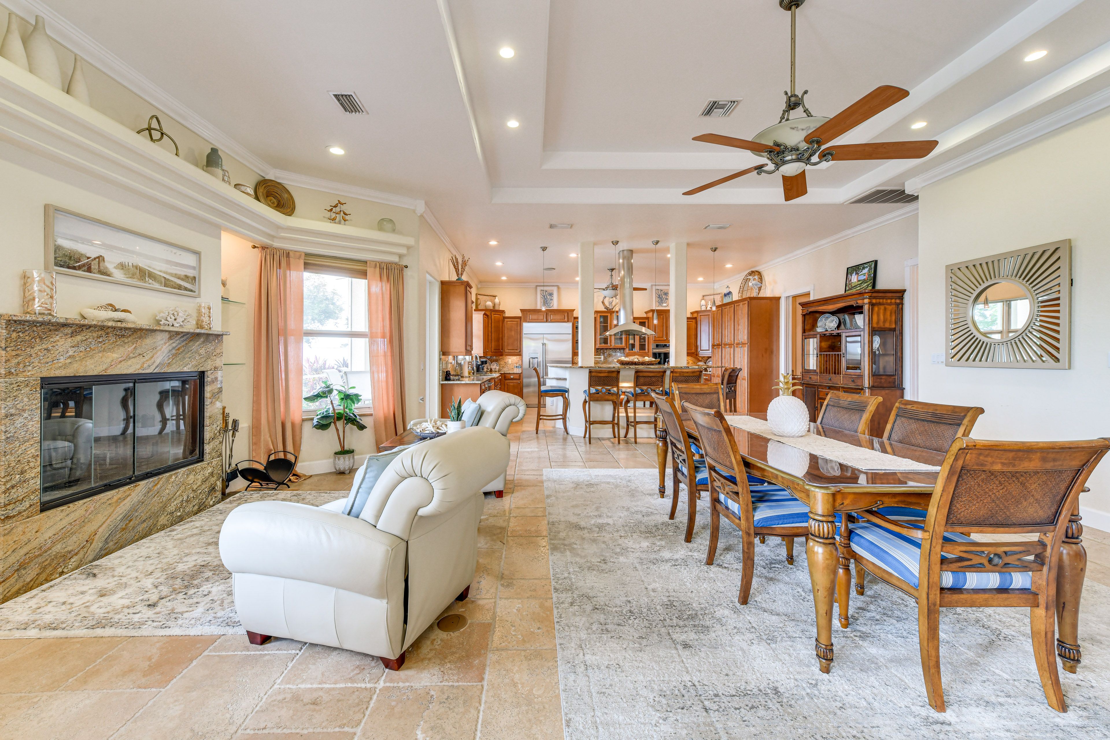 Dining Area | Dishware & Flatware | Bar | 1st Floor